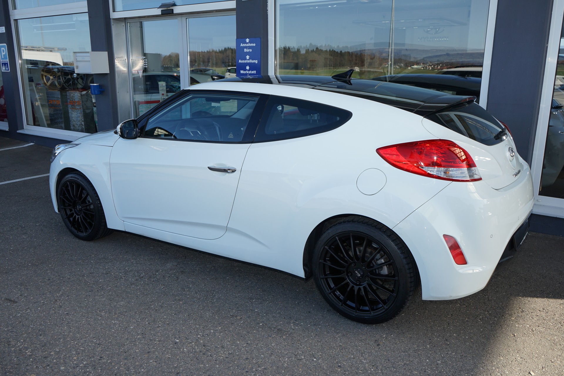 HYUNDAI Veloster 1.6 GDI-image-4