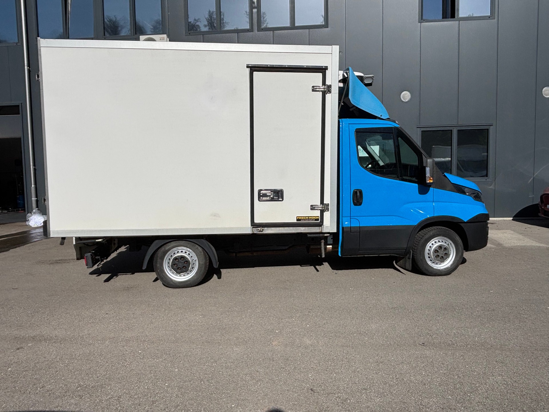 IVECO 35 S 15 D-image-9