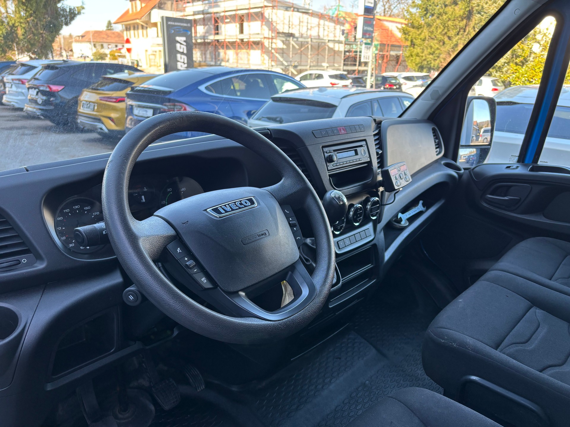 IVECO 35 S 15 D-image-13