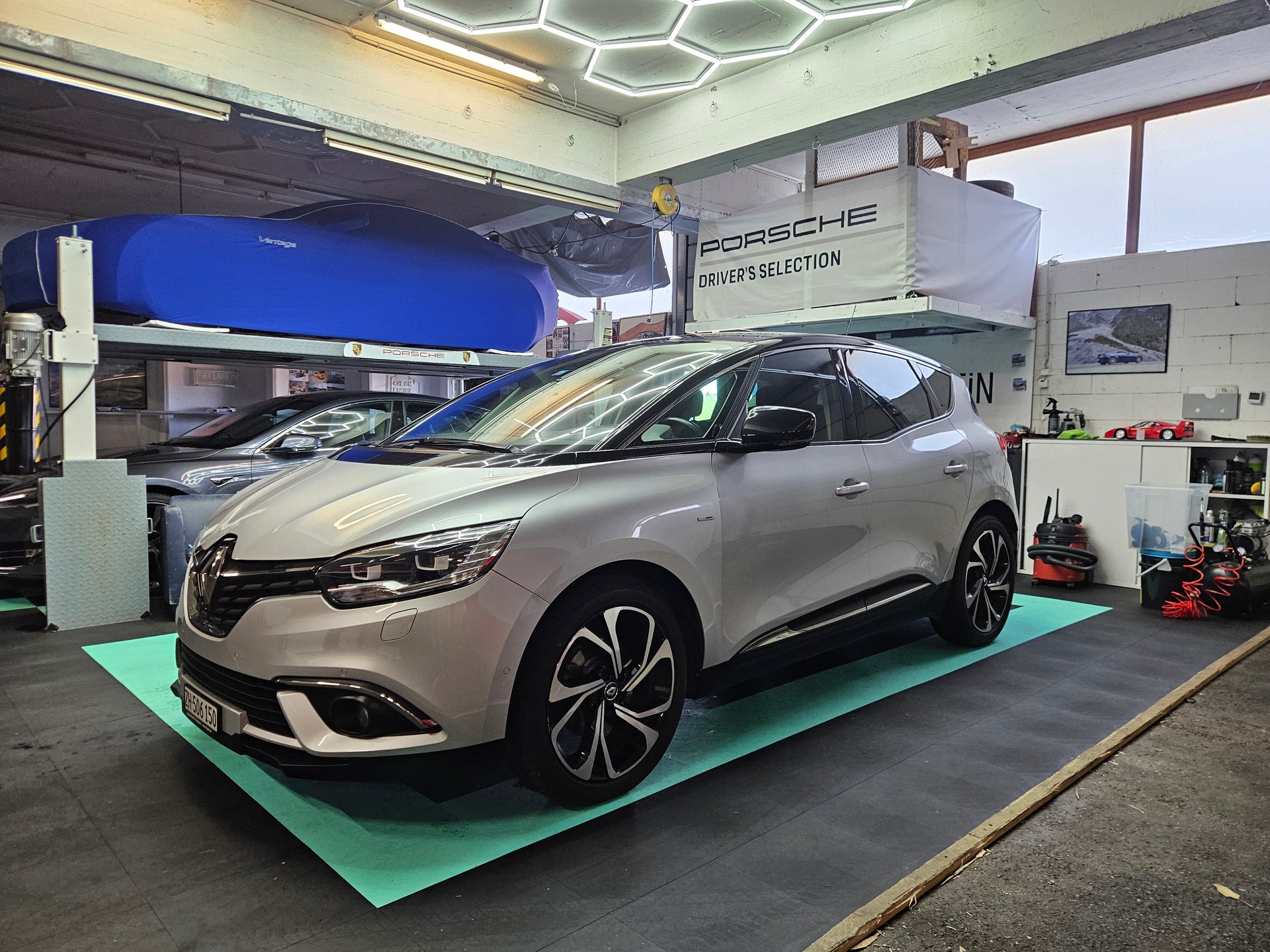 RENAULT Scénic 1.6 dCi Bose EDC-image-6