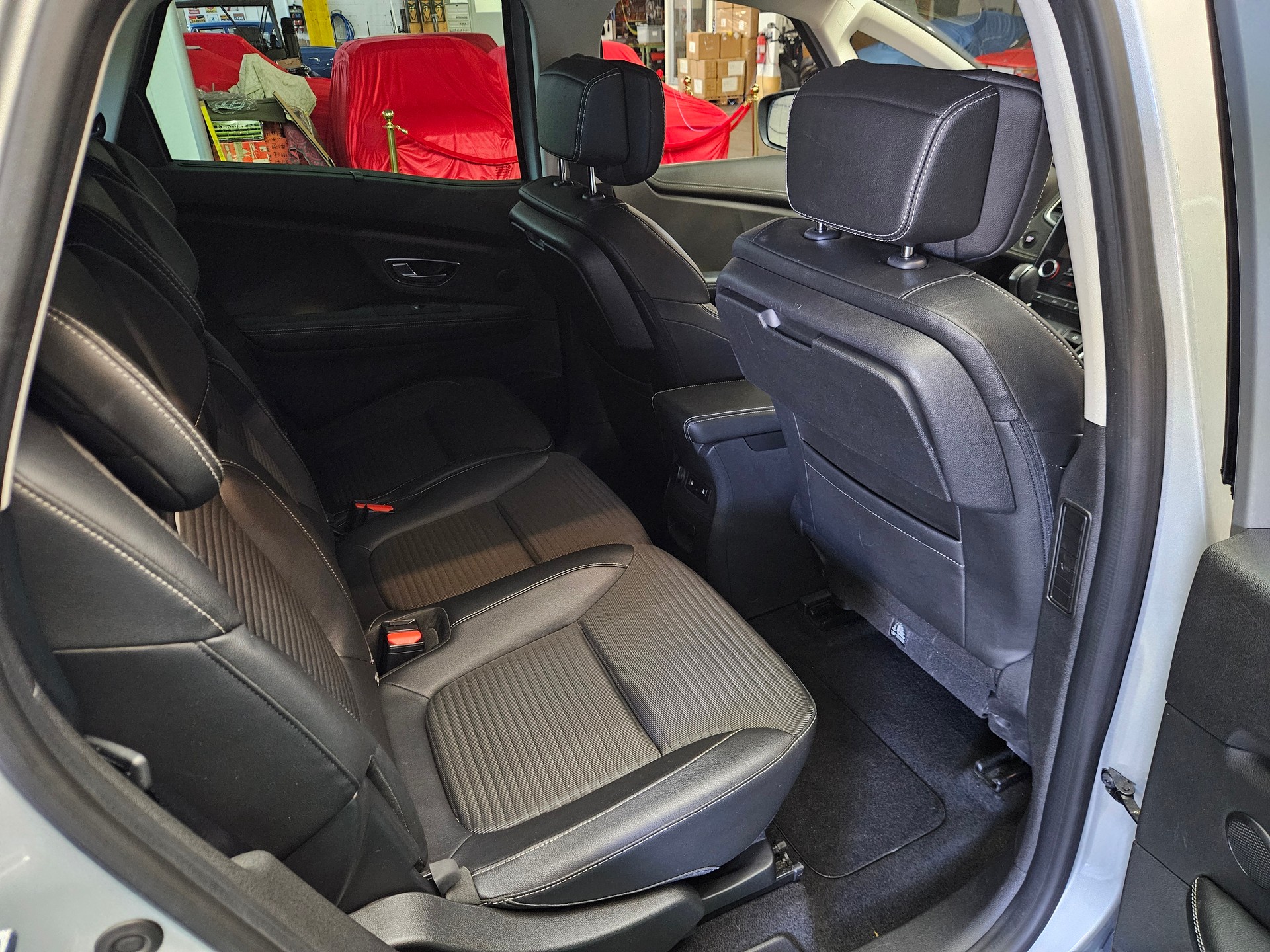 RENAULT Scénic 1.6 dCi Bose EDC-image-11
