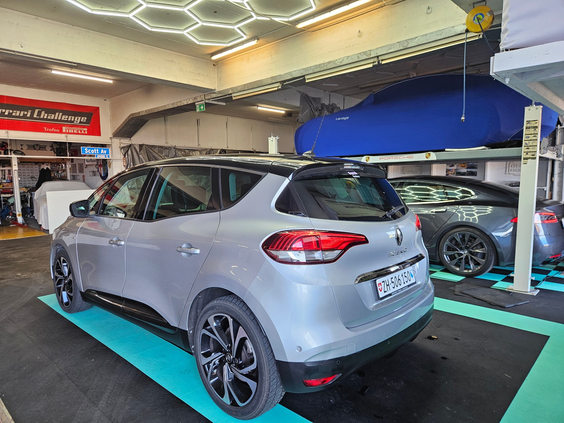 RENAULT Scénic 1.6 dCi Bose EDC-image-4