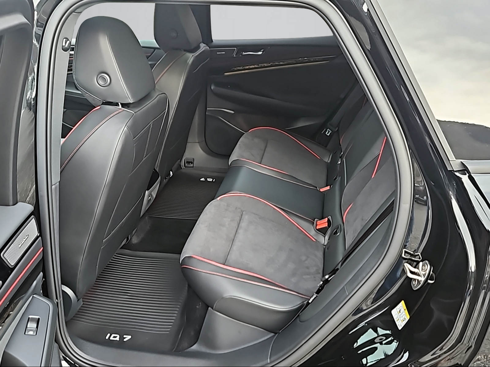 VW ID.7 Tourer GTX 86 kWh GTX United 4 Motion-showroom-element-3
