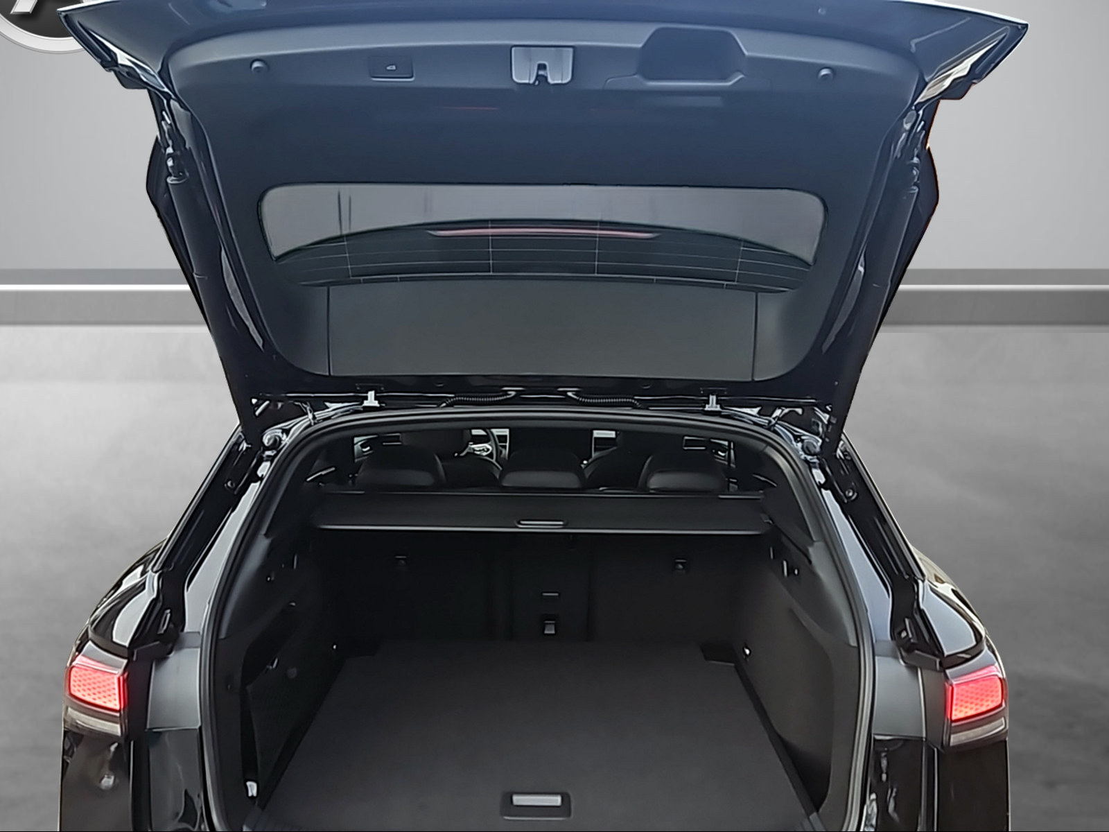 VW ID.7 Tourer GTX 86 kWh GTX United 4 Motion-image-4