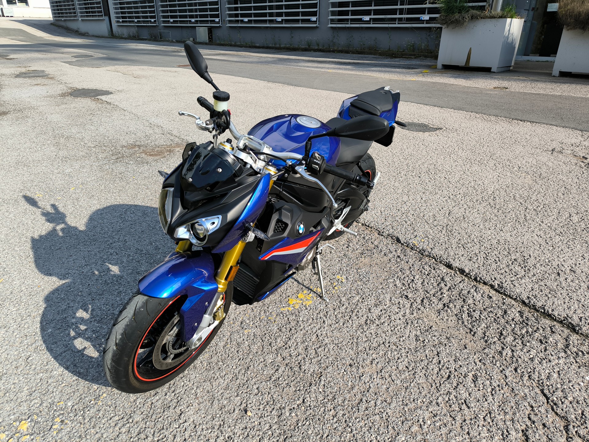 BMW S 1000 R-image-1