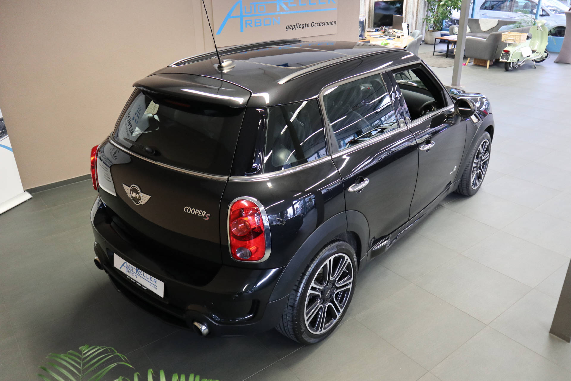 MINI Countryman 1.6i Cooper S ALL4-image-6