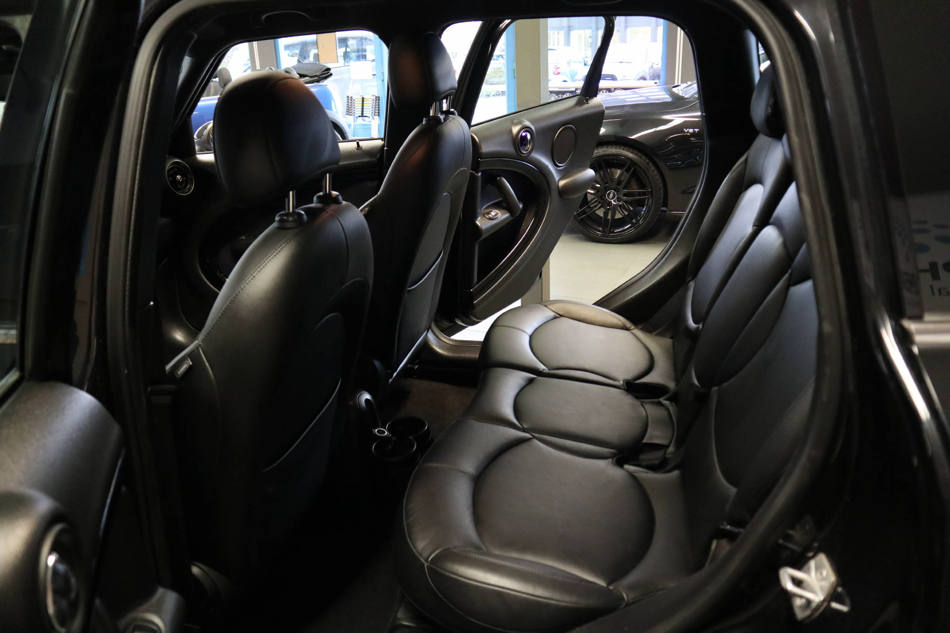MINI Countryman 1.6i Cooper S ALL4-image-9