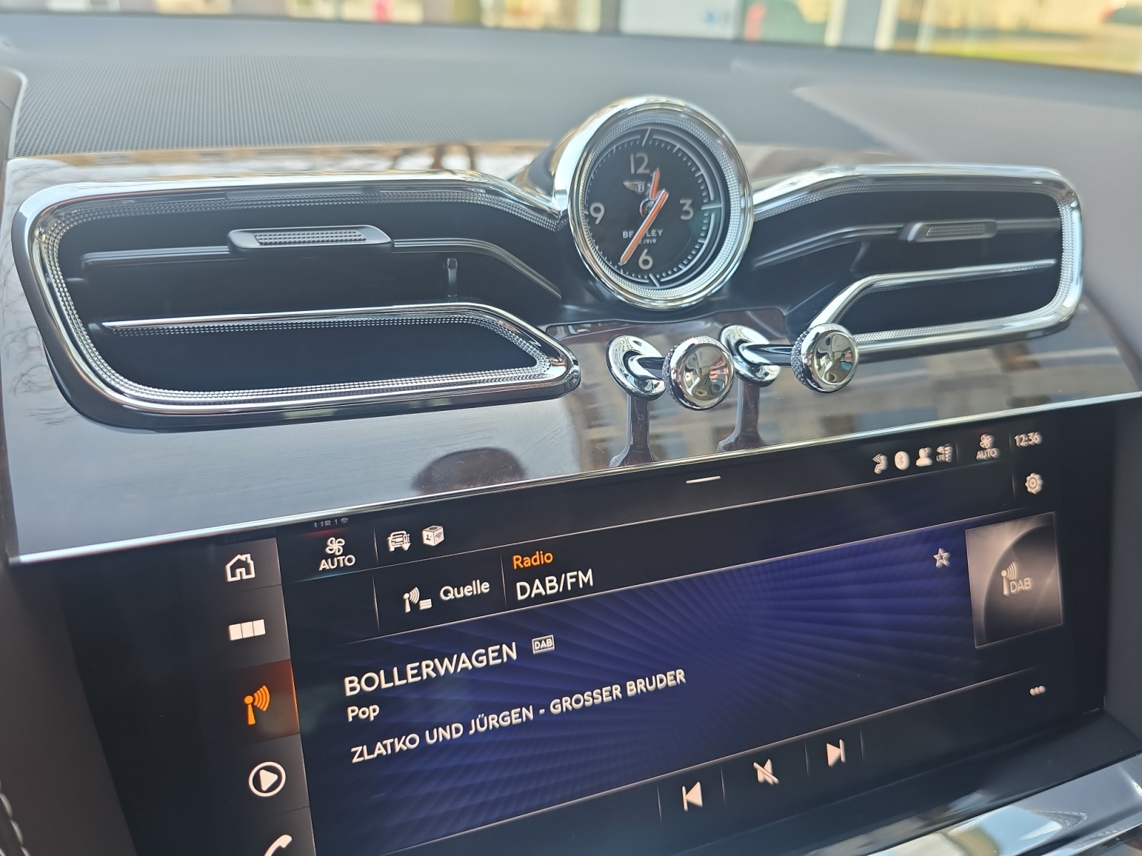 BENTLEY Bentayga V8 First Edition-image-20