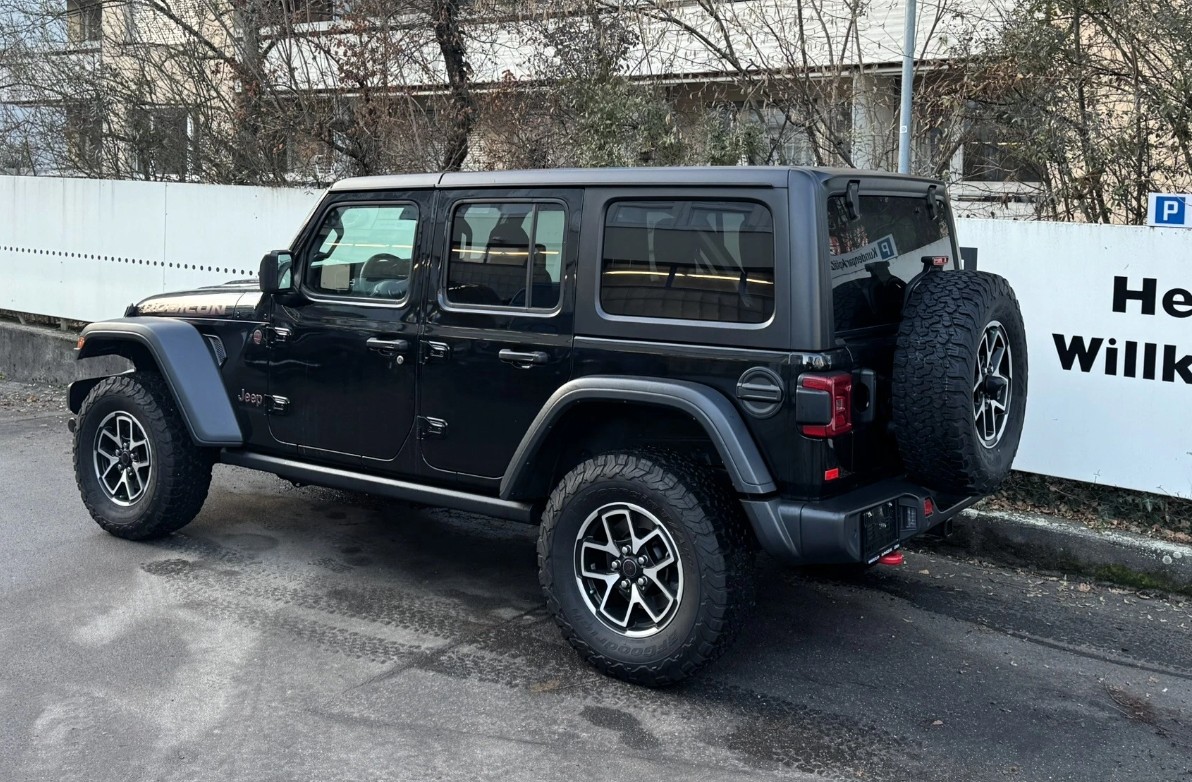 JEEP Wrangler 3.6 Unlimited Rubicon-image-4