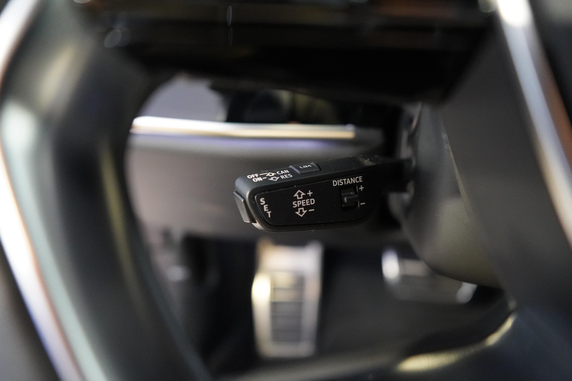 AUDI S8 4.0 V8 TFSI quattro T-Tronic-image-24