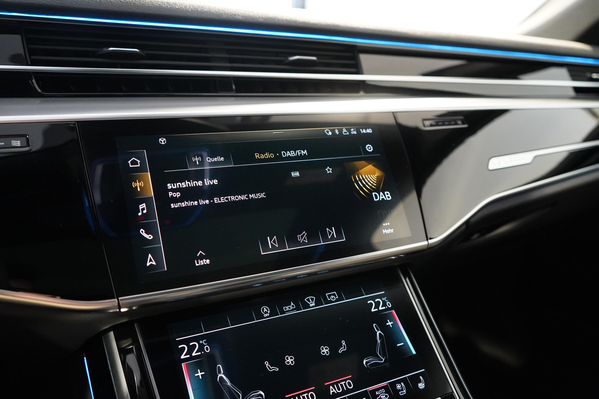 AUDI S8 4.0 V8 TFSI quattro T-Tronic-image-12