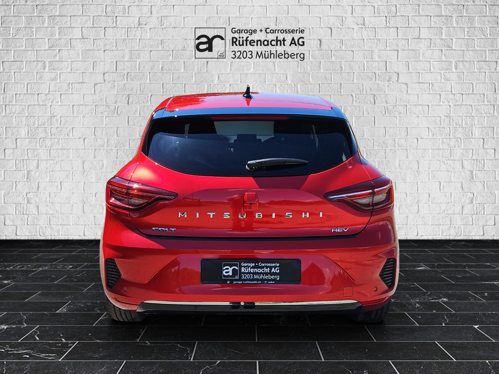 MITSUBISHI Colt 1.6 HEV Instyle-showroom-element-3