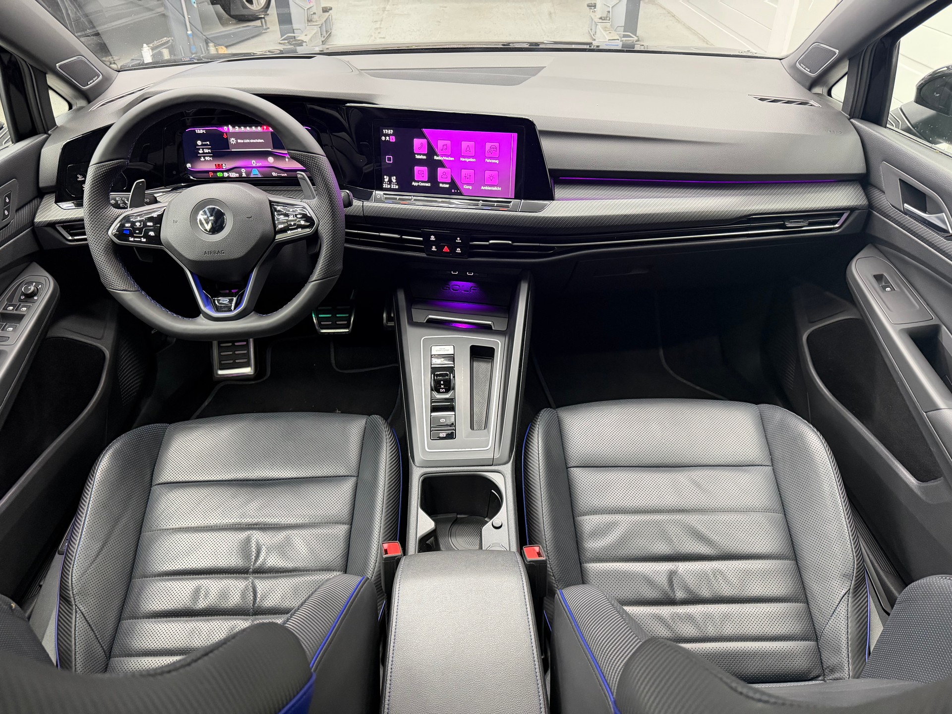 VW Golf 2.0 TSI R DSG 4Motion-image-7