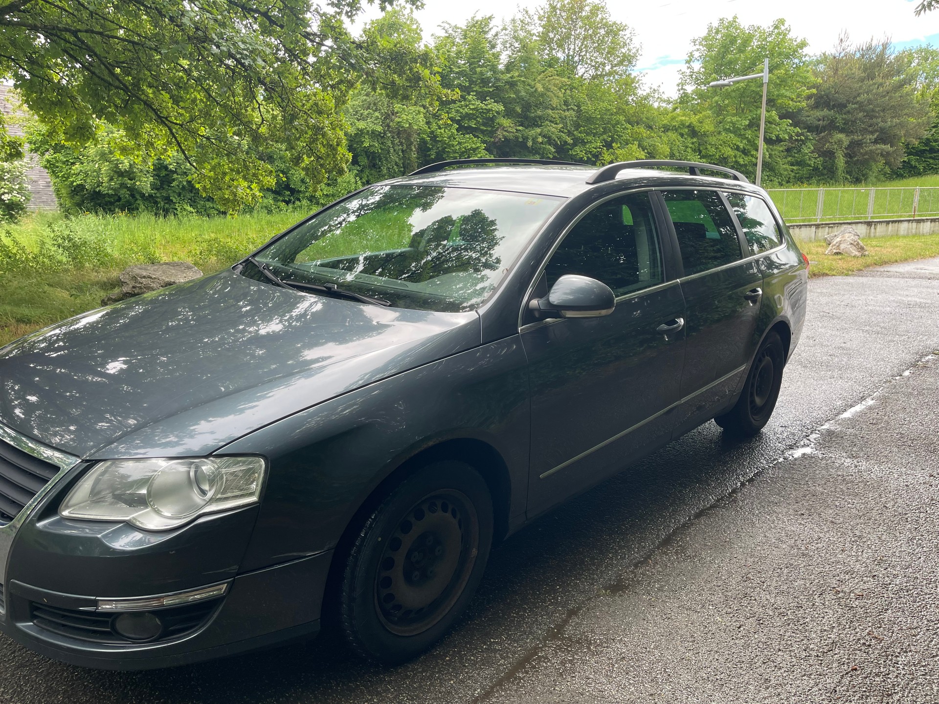 VW Passat Variant 1.6 TDI BlueMotion Value-image-1