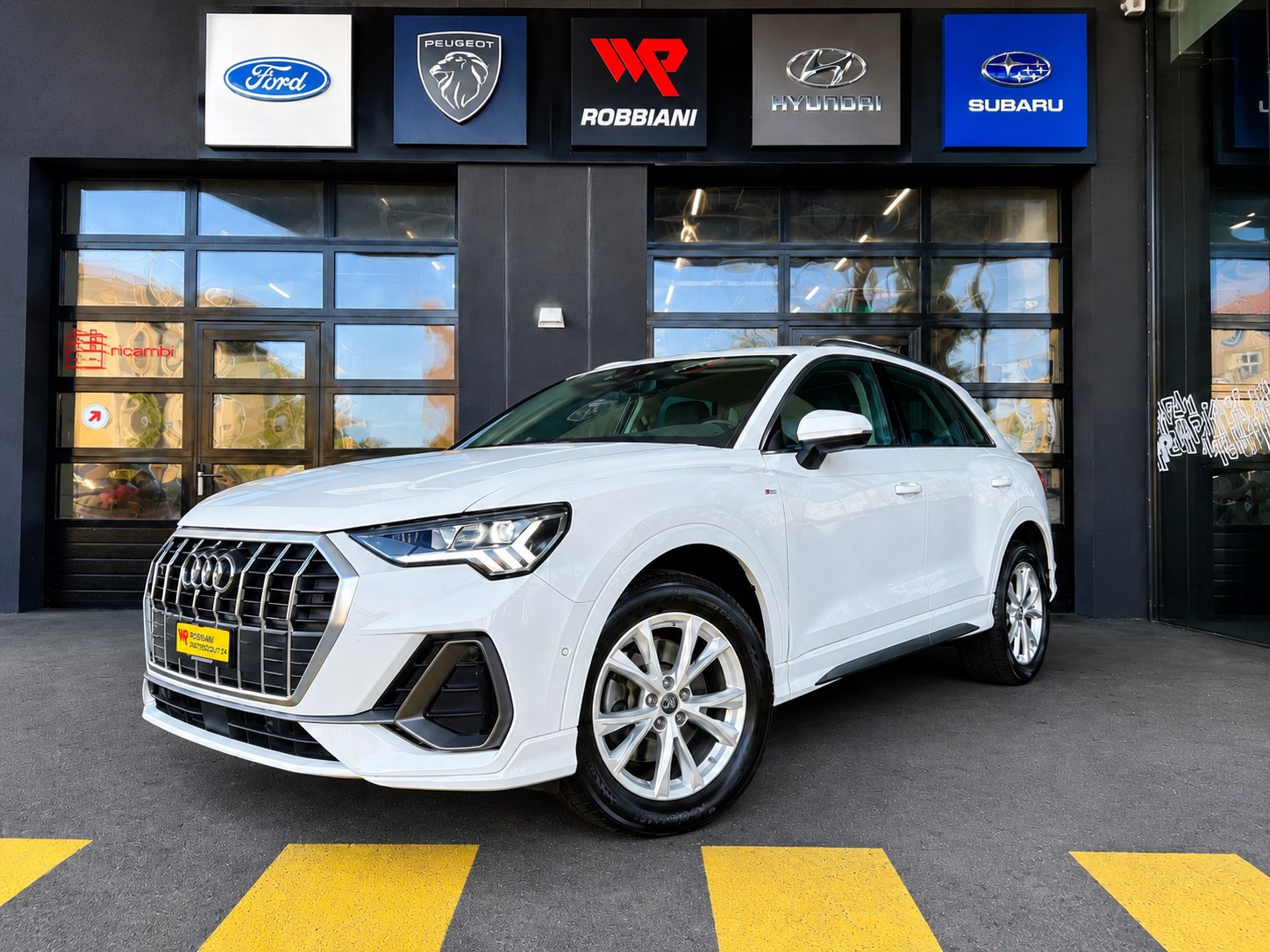 AUDI Q3 40 TFSI S line quattro S-tronic