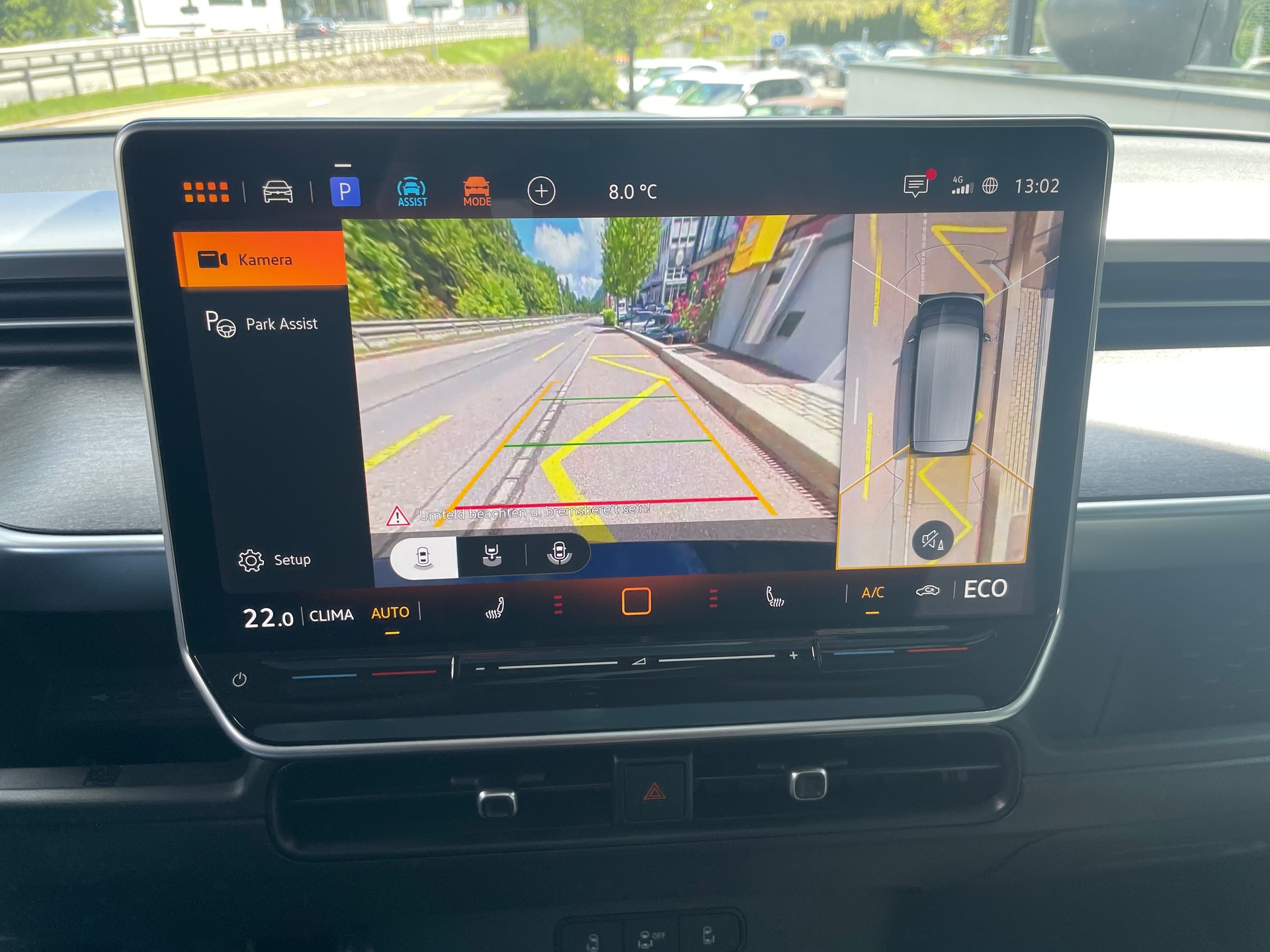 VW ID.Buzz LWB GTX 4 Motion, 7-Sitzer mit AHK und Pano-Dach-image-25