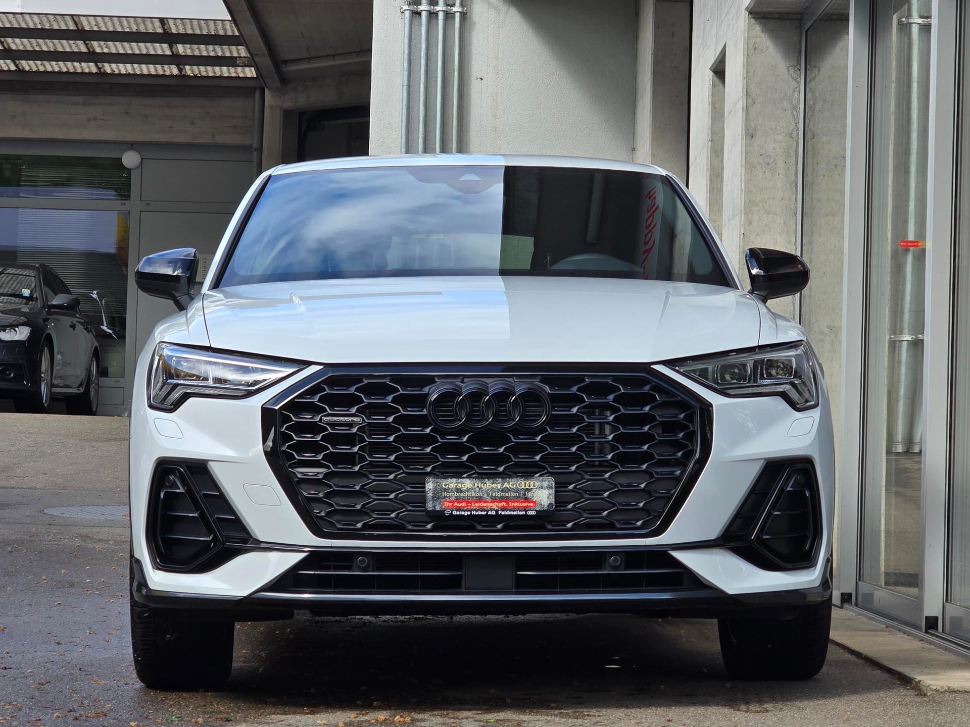 AUDI Q3 Sportback 40 TFSI S line quattro S-tronic-showroom-element-3