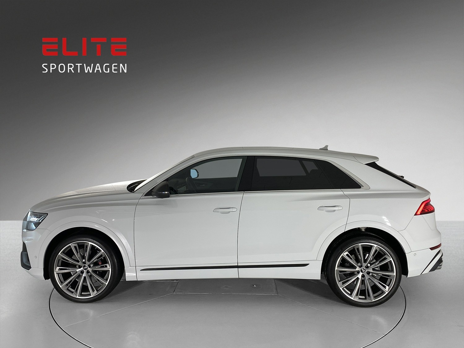 AUDI SQ8 TFSI quattro-image-9