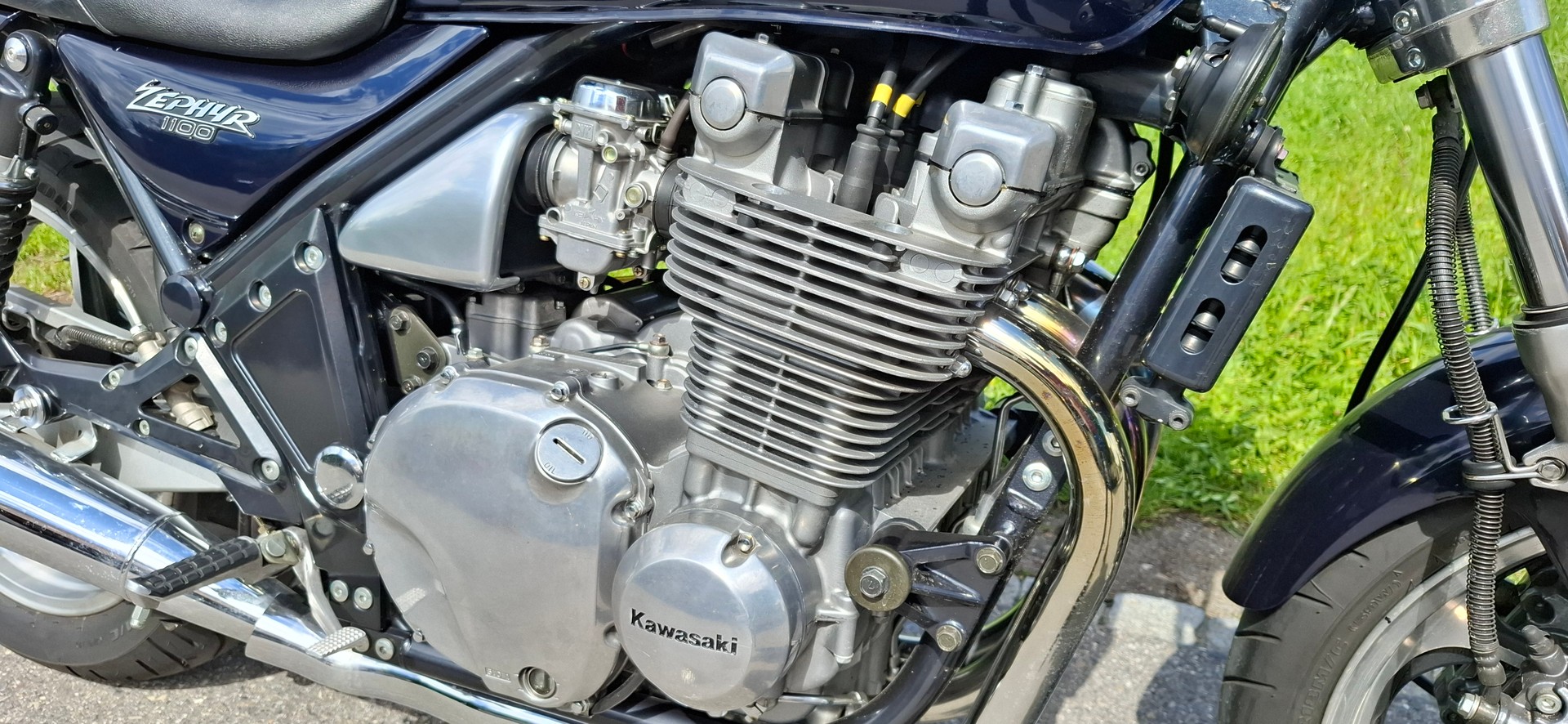 KAWASAKI Zephyr 1100-image-4
