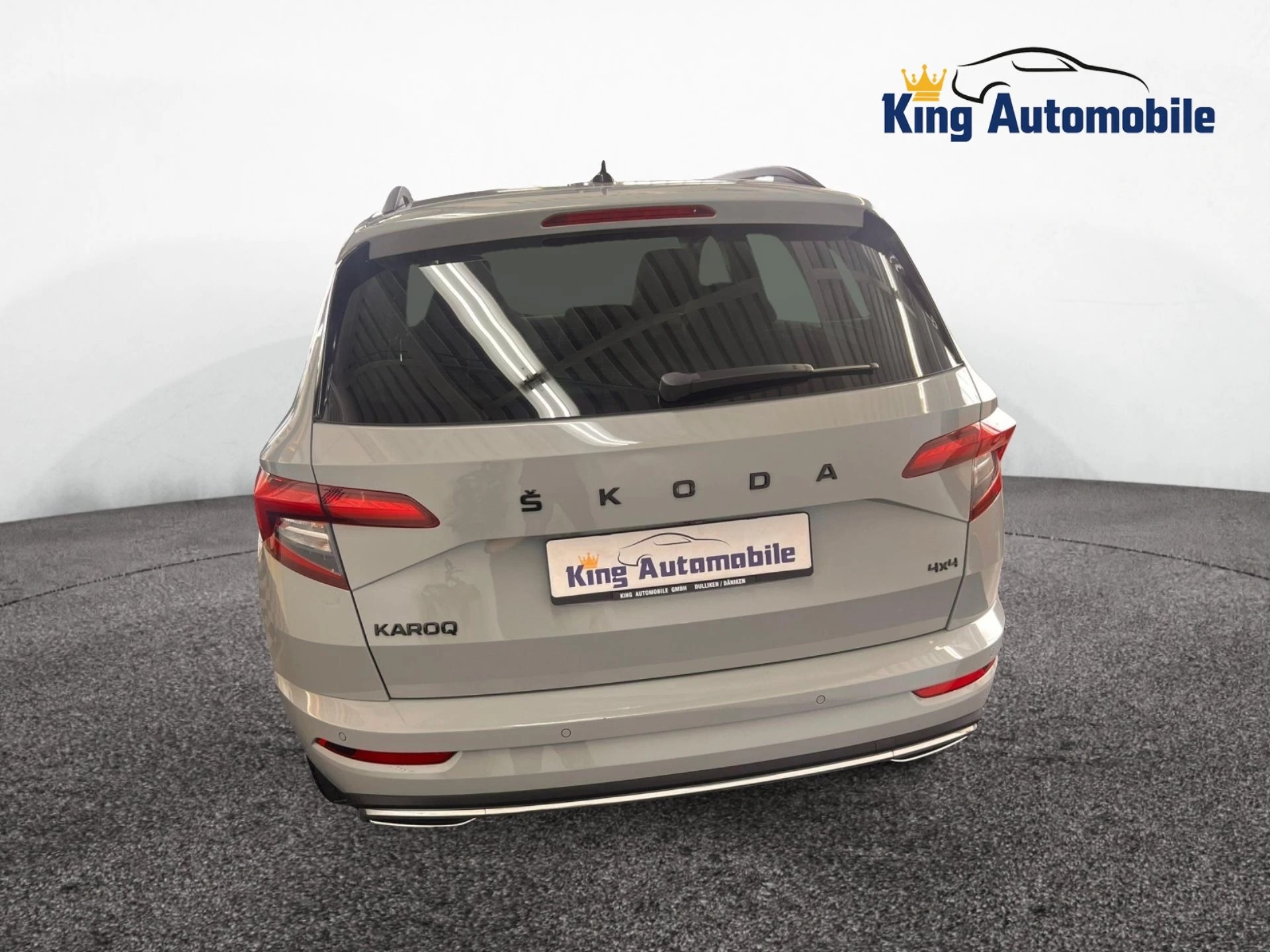 SKODA Karoq 2.0 TSI SportLine 4x4 DSG | CH-Auto | Aus 1-Hand | Frisch MFK | RF-Kamera-image-4