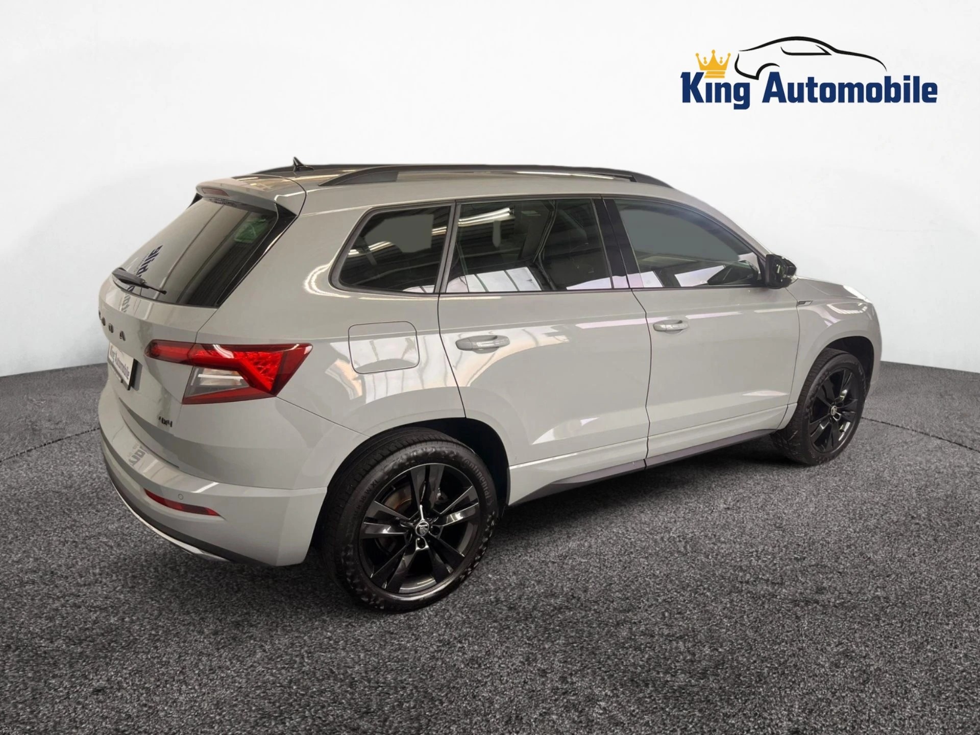 SKODA Karoq 2.0 TSI SportLine 4x4 DSG | CH-Auto | Aus 1-Hand | Frisch MFK | RF-Kamera-showroom-element-3