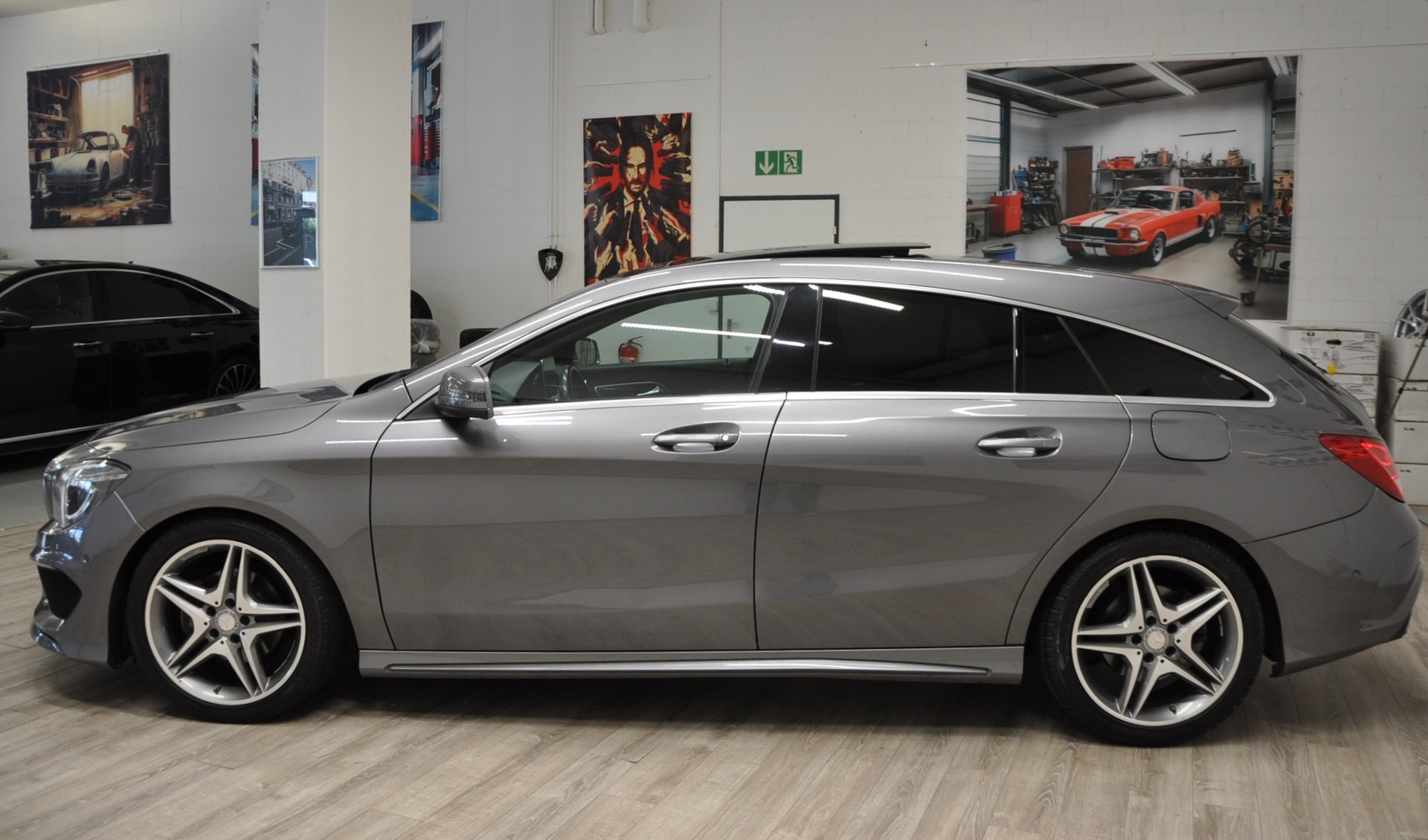 MERCEDES-BENZ CLA Shooting Brake 200 CDI AMG Line 4Matic 7G-DCT-showroom-element-2