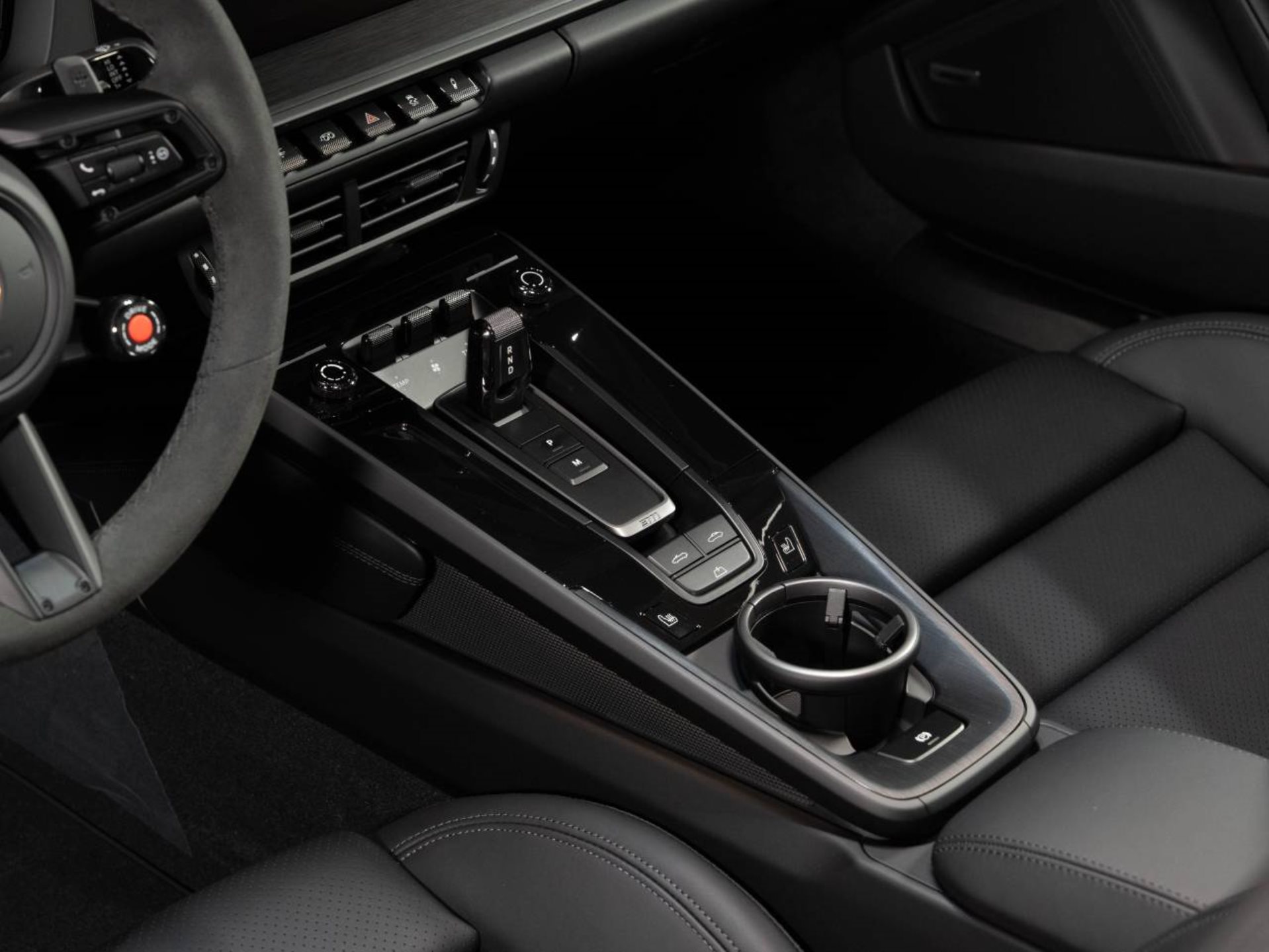 PORSCHE 911 Carrera 4 GTS Cabriolet-image-13