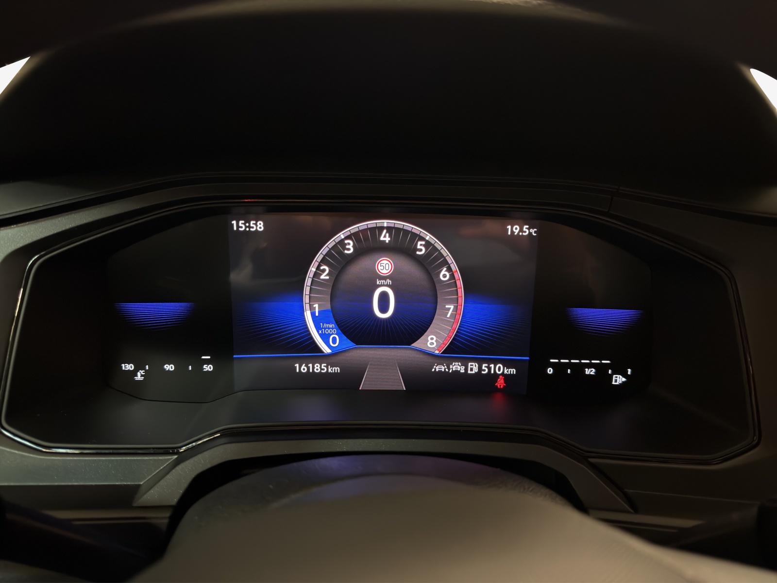 VW Polo 1.0 TSI Basis-image-15