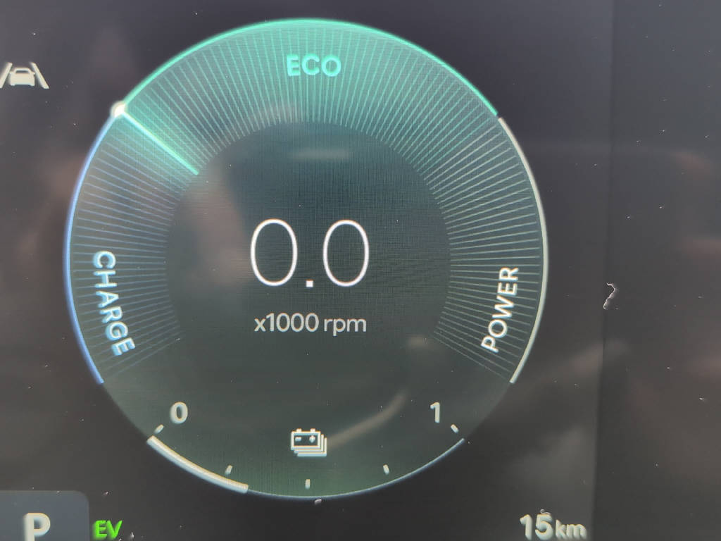 HYUNDAI KONA 1.6 GDi Hybrid Amplia-image-15