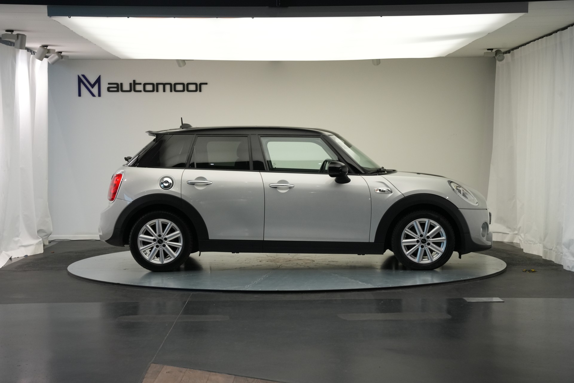 MINI Cooper S Steptronic *CH-Fahrzeug ab MFK*-showroom-element-3