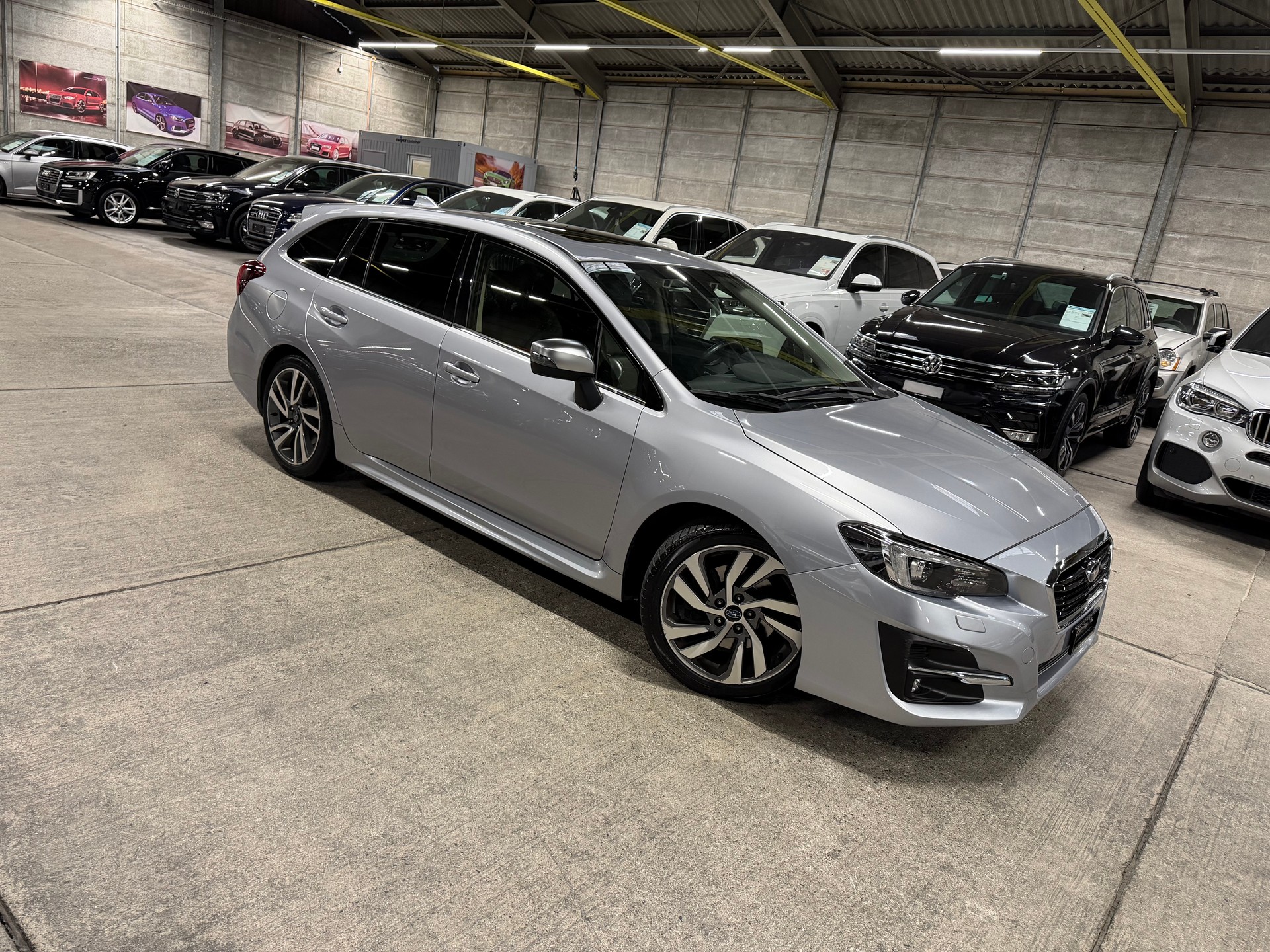 SUBARU Levorg 2.0i Luxury AWD Lineartronic