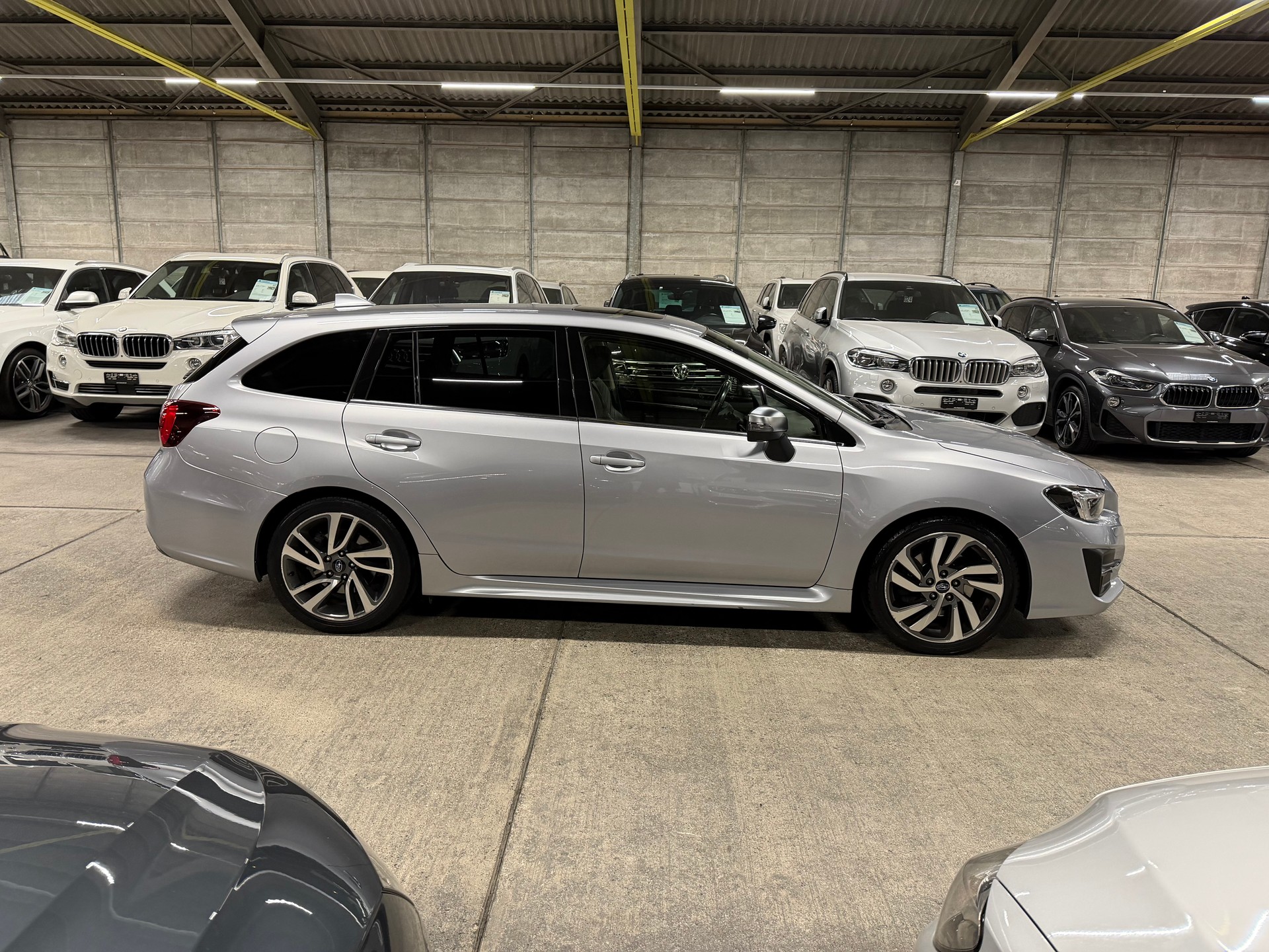 SUBARU Levorg 2.0i Luxury AWD Lineartronic-showroom-element-2