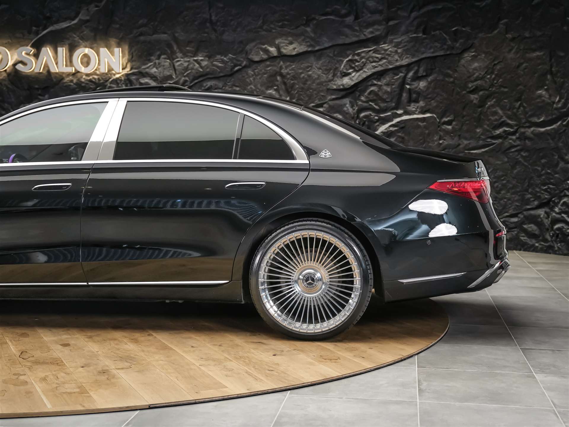MERCEDES-BENZ S 400 d L 4Matic 9G-Tronic *Maybach* First Class Fond*Panorama*-image-21