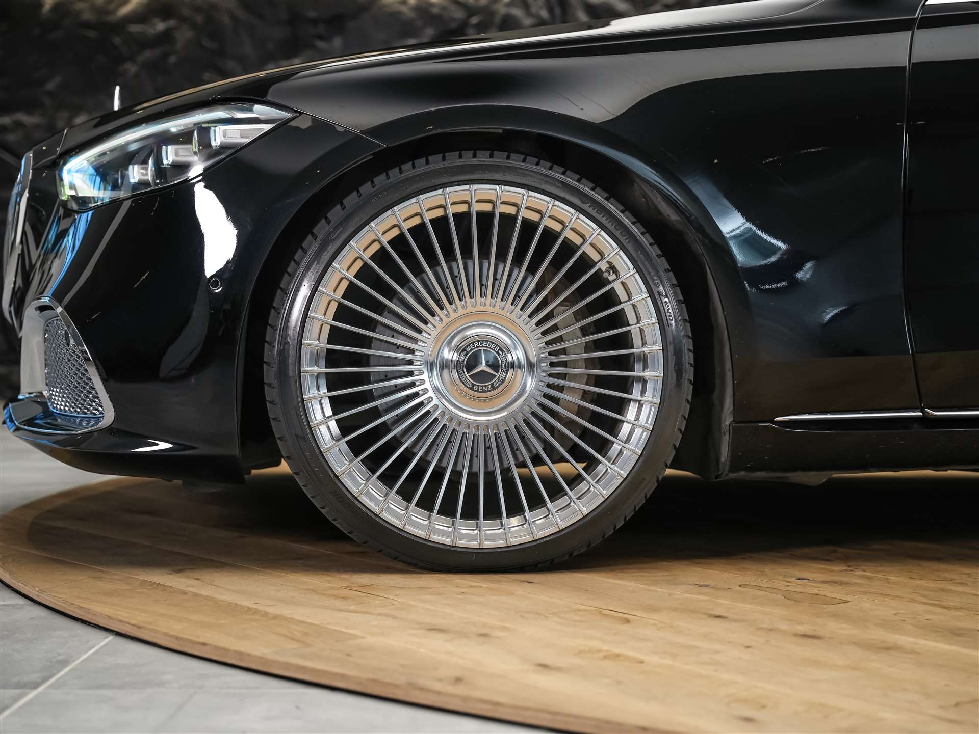 MERCEDES-BENZ S 400 d L 4Matic 9G-Tronic *Maybach* First Class Fond*Panorama*-image-20