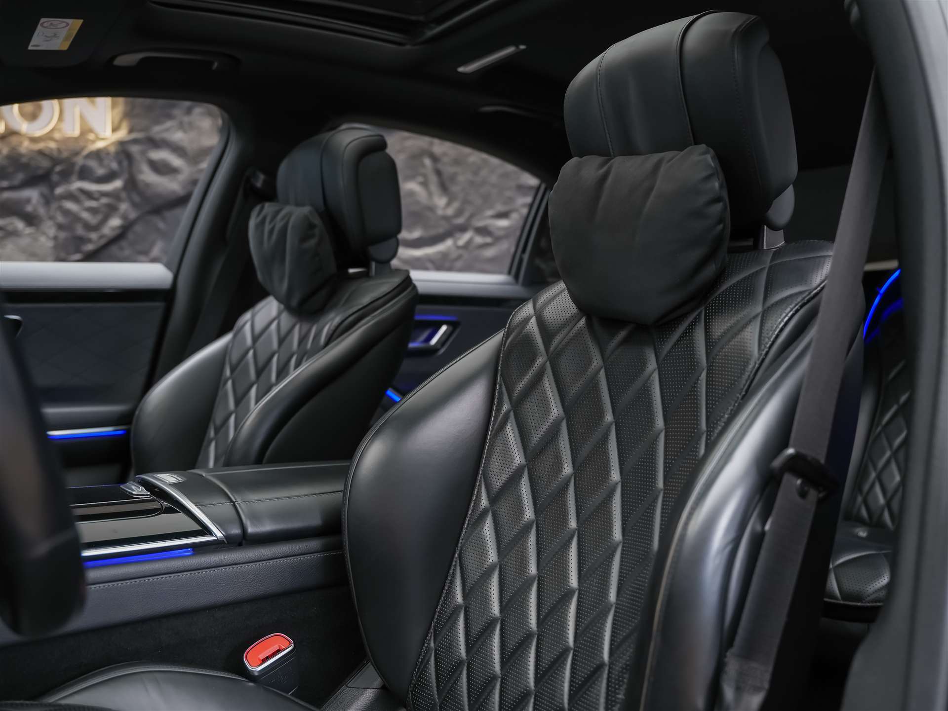MERCEDES-BENZ S 400 d L 4Matic 9G-Tronic *Maybach* First Class Fond*Panorama*-image-9