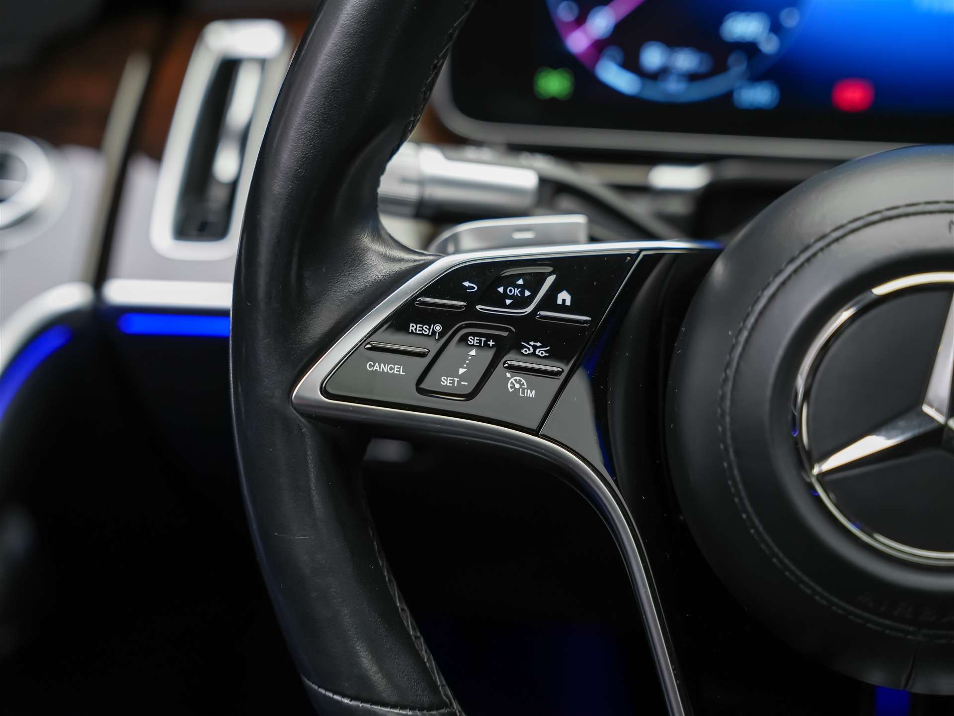 MERCEDES-BENZ S 400 d L 4Matic 9G-Tronic *Maybach* First Class Fond*Panorama*-image-33