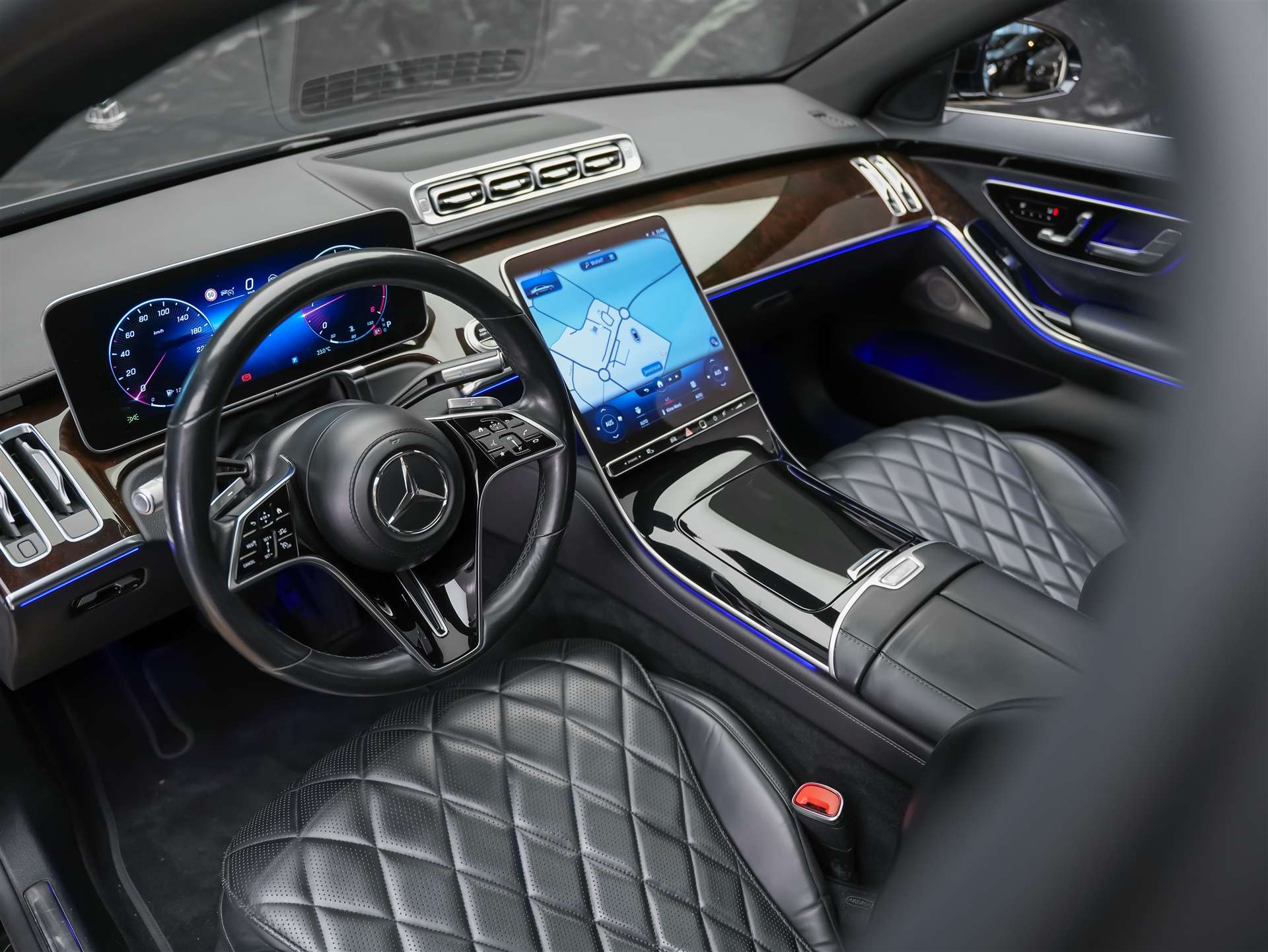 MERCEDES-BENZ S 400 d L 4Matic 9G-Tronic *Maybach* First Class Fond*Panorama*-image-8