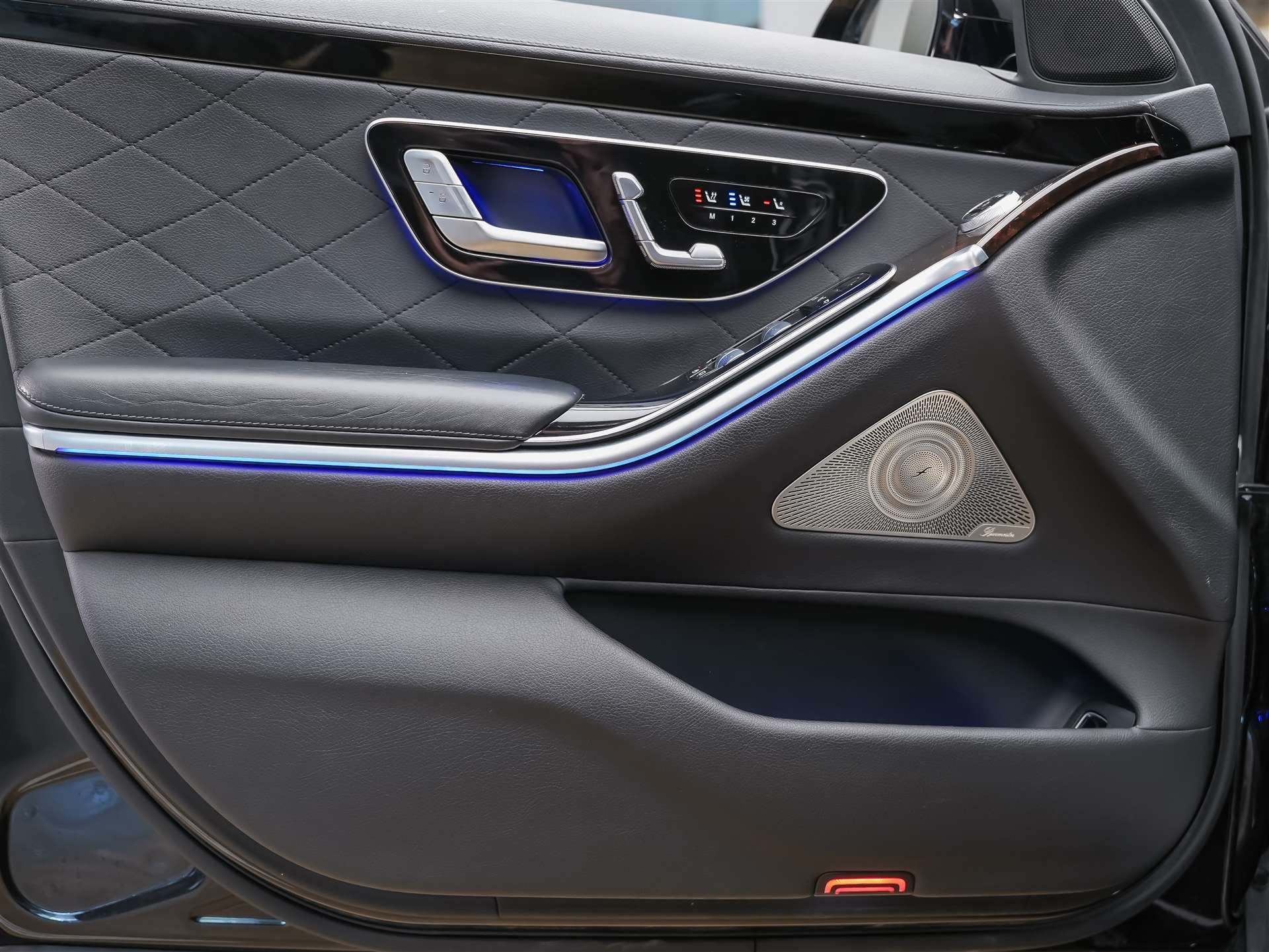 MERCEDES-BENZ S 400 d L 4Matic 9G-Tronic *Maybach* First Class Fond*Panorama*-image-28