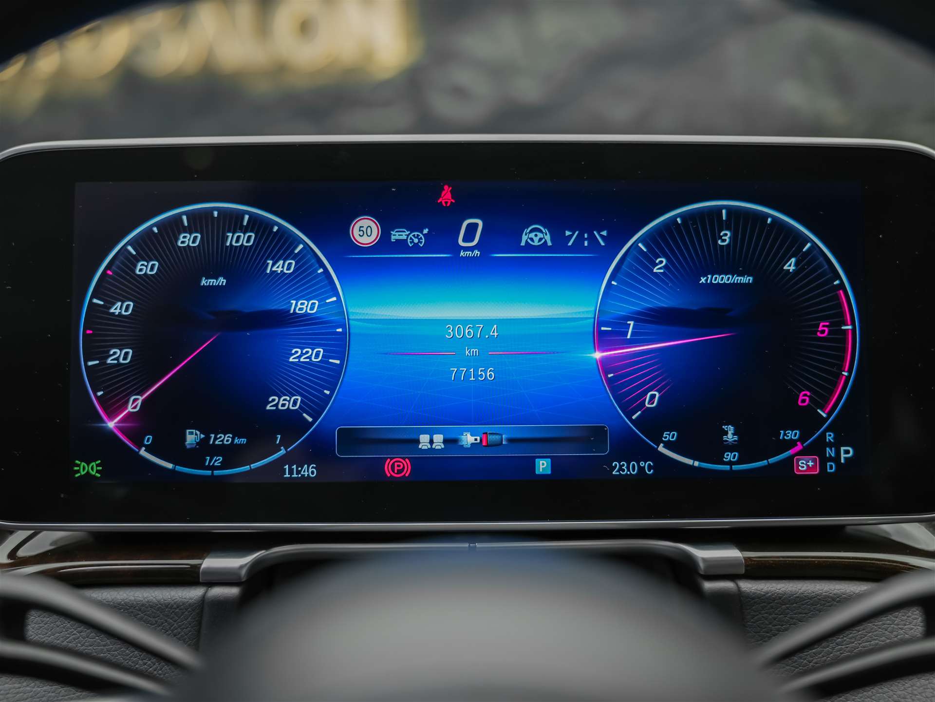 MERCEDES-BENZ S 400 d L 4Matic 9G-Tronic *Maybach* First Class Fond*Panorama*-image-35