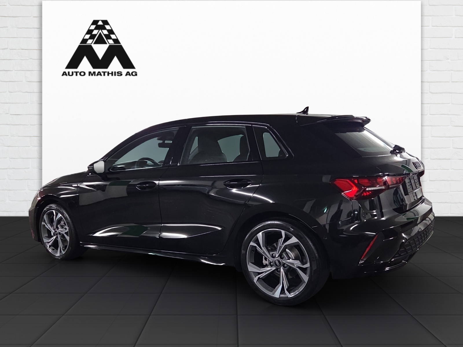 AUDI A3 Sportback TFSI 150 kW quattro S line S tronic-showroom-element-3