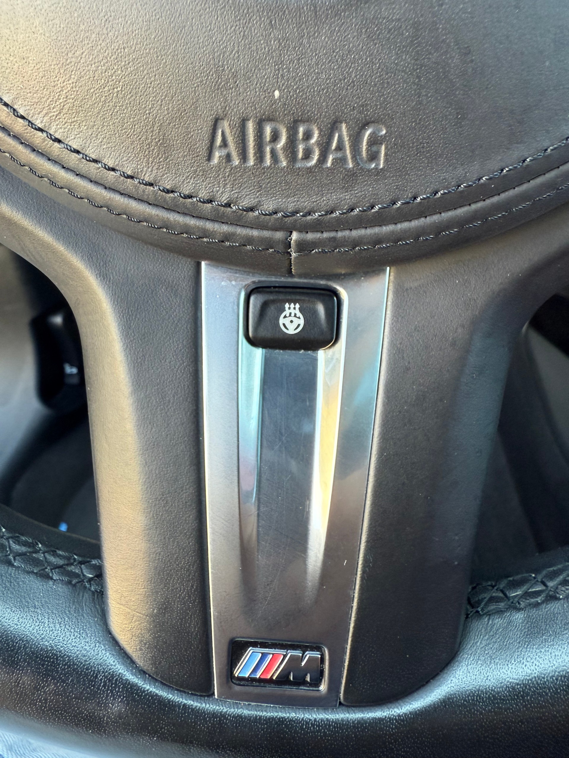 BMW M135i xDrive Steptronic-image-10