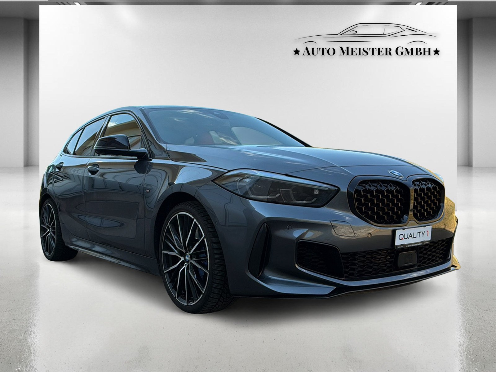 BMW M135i xDrive Steptronic-image-4
