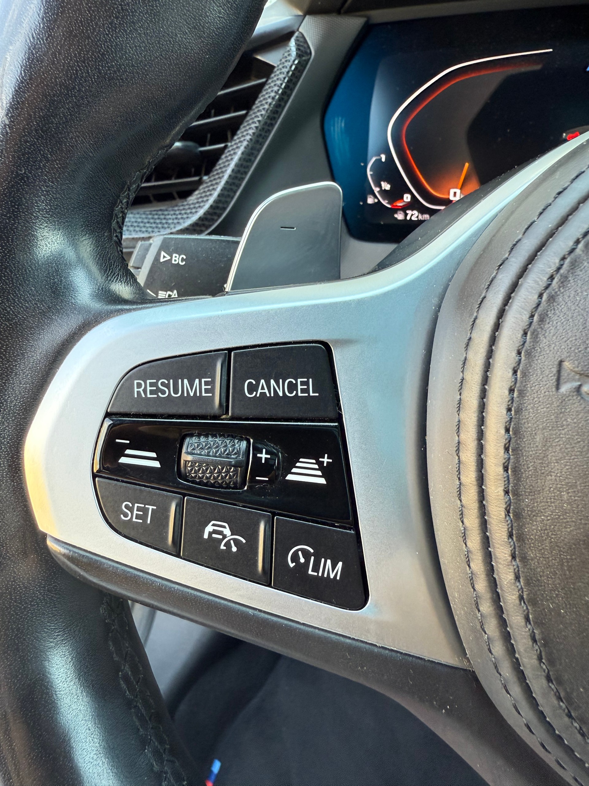 BMW M135i xDrive Steptronic-image-9