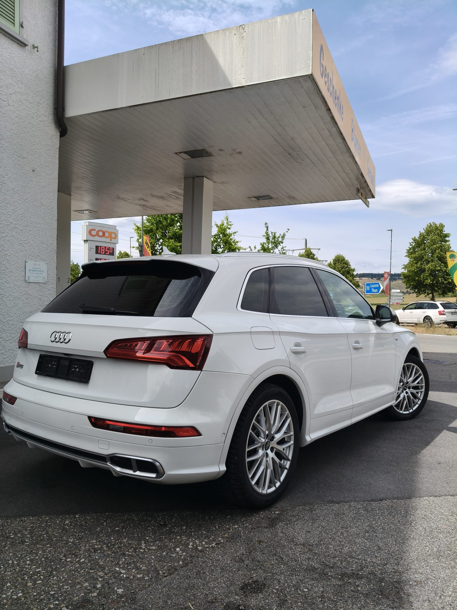 AUDI SQ5 3.0 TFSI quattro S-tronic-image-4