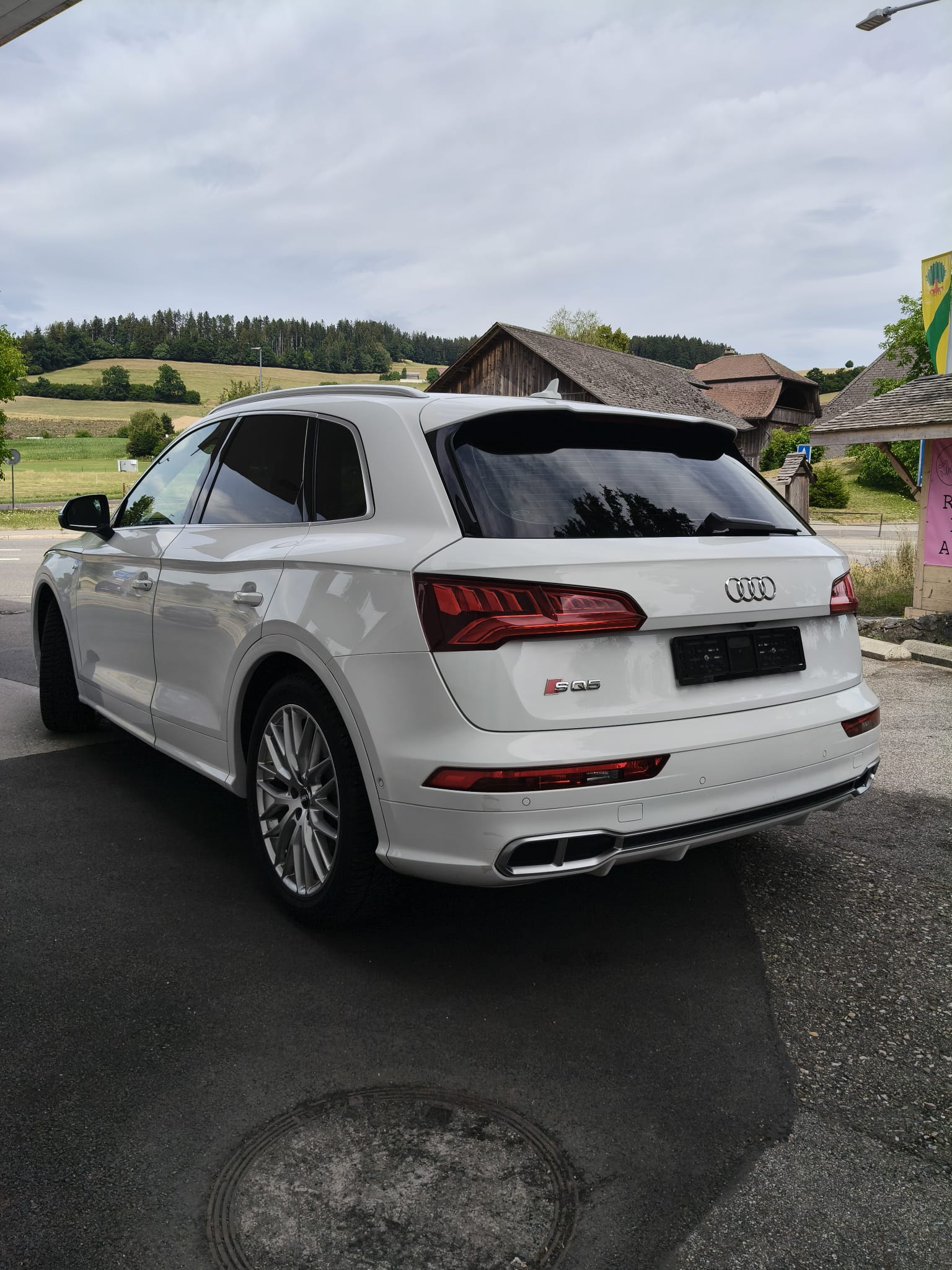 AUDI SQ5 3.0 TFSI quattro S-tronic-image-3