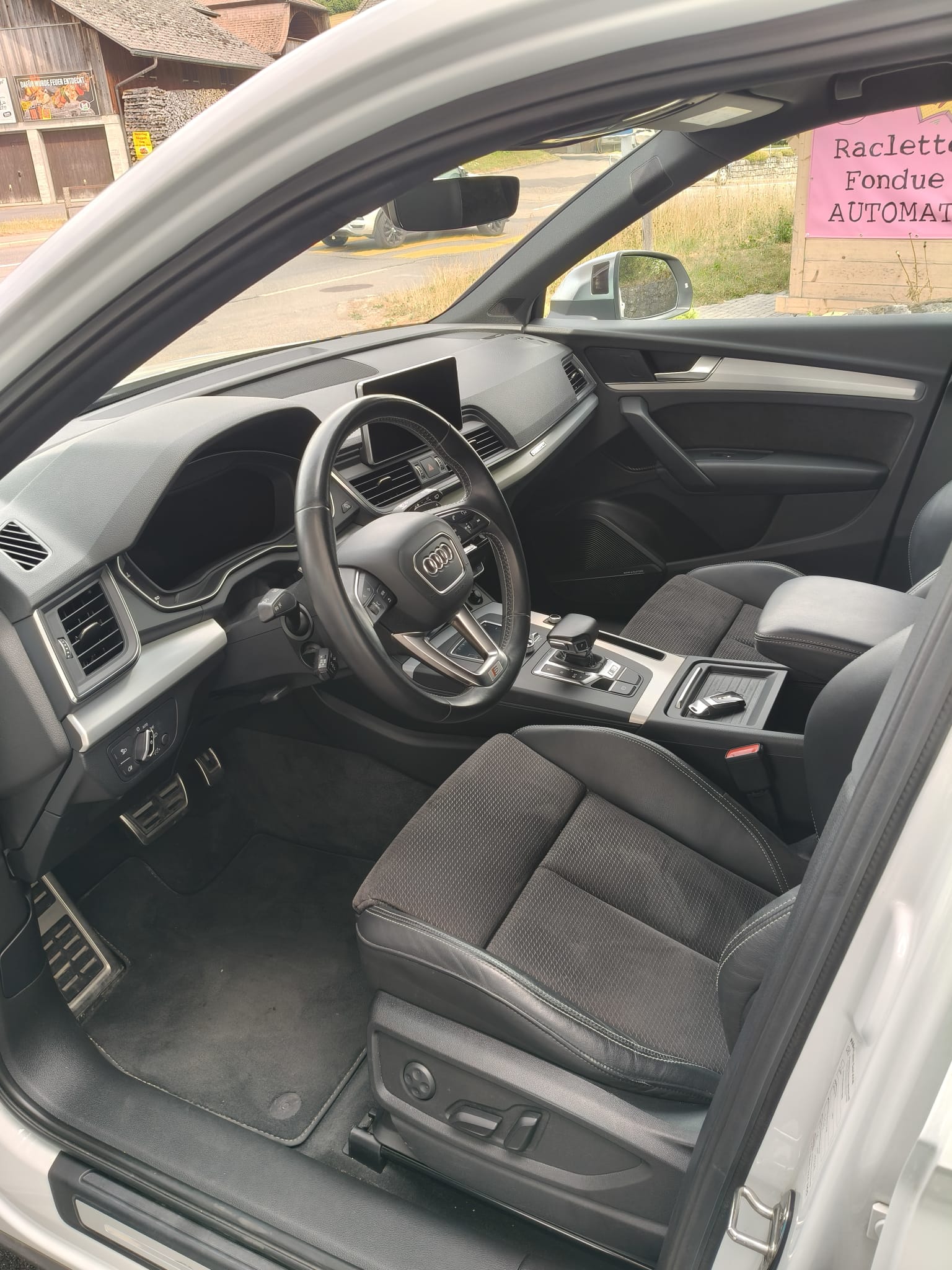 AUDI SQ5 3.0 TFSI quattro S-tronic-image-8