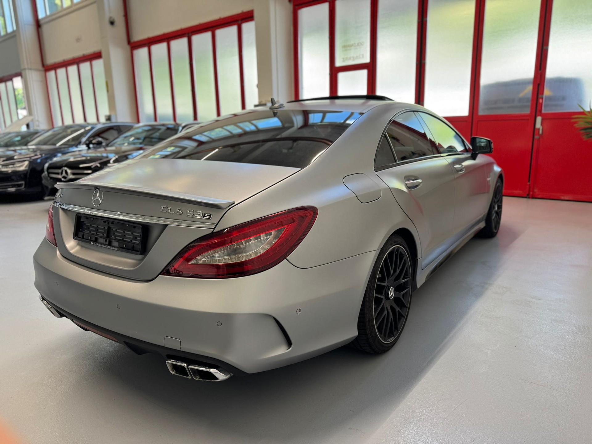 MERCEDES-BENZ CLS 63 AMG S 4Matic Speedshift MCT-showroom-element-3