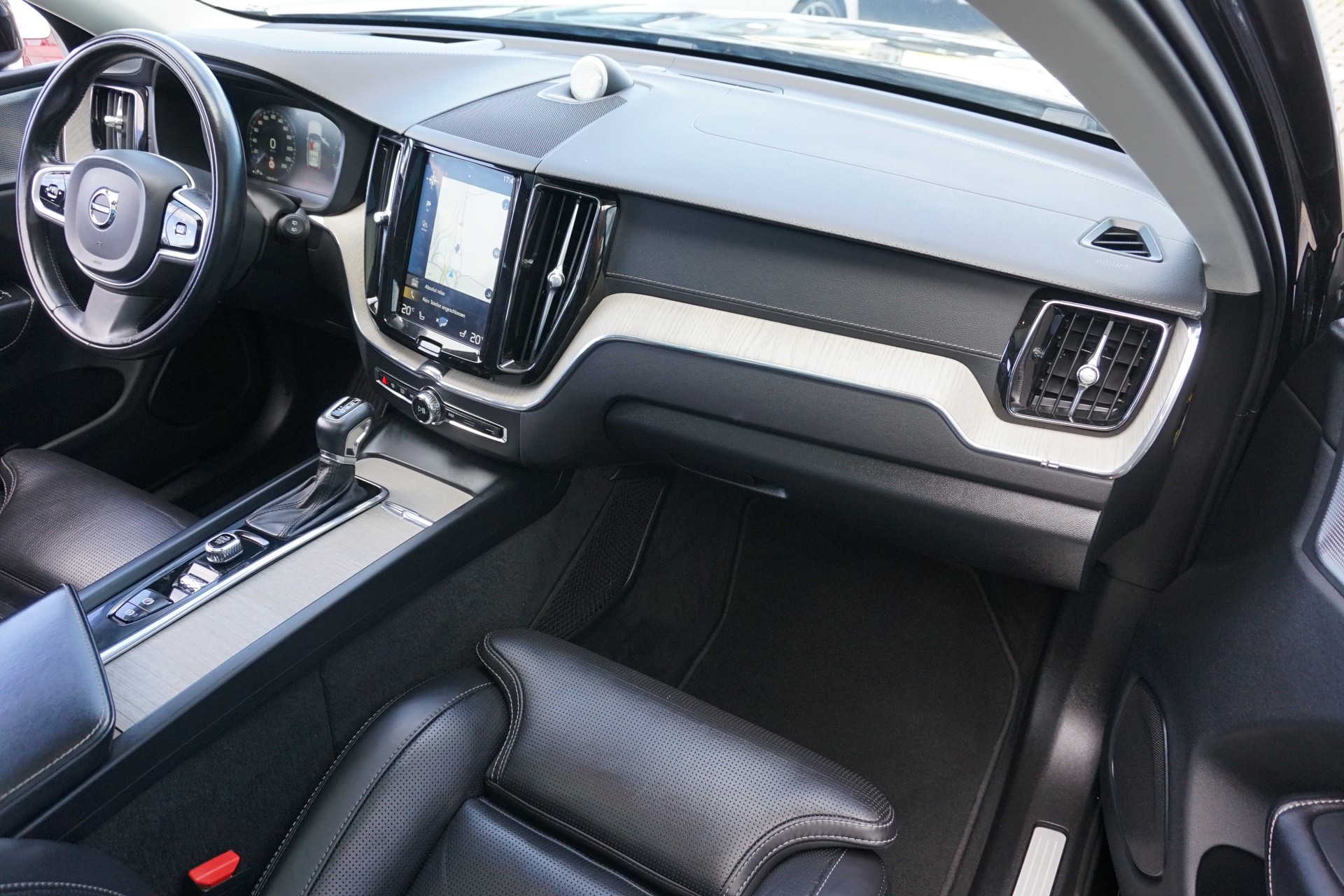 VOLVO XC60 2,0 T6 AWD Inscription 310PS Neupreis Fr. 97`500.--!!-image-15