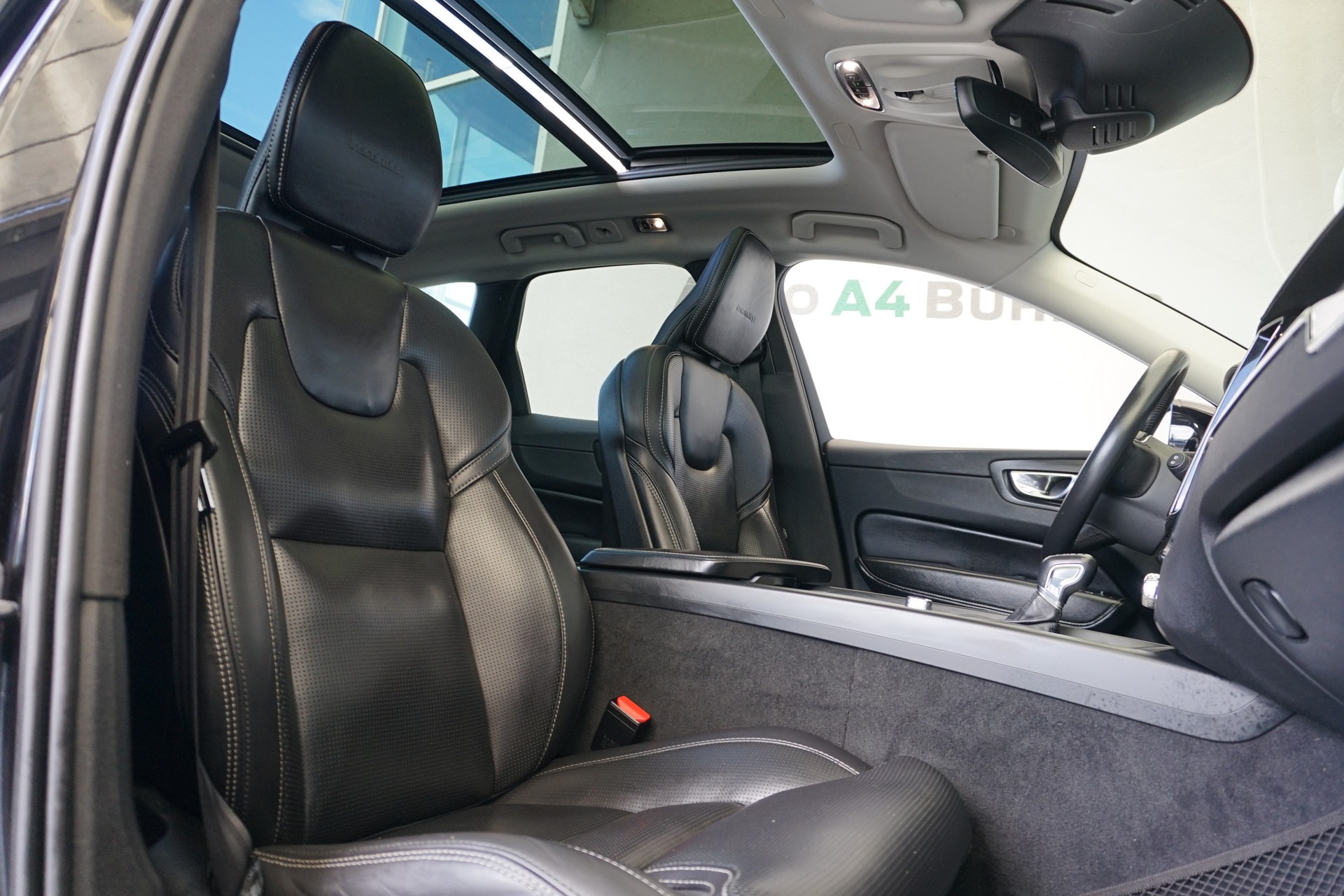 VOLVO XC60 2,0 T6 AWD Inscription 310PS Neupreis Fr. 97`500.--!!-image-19