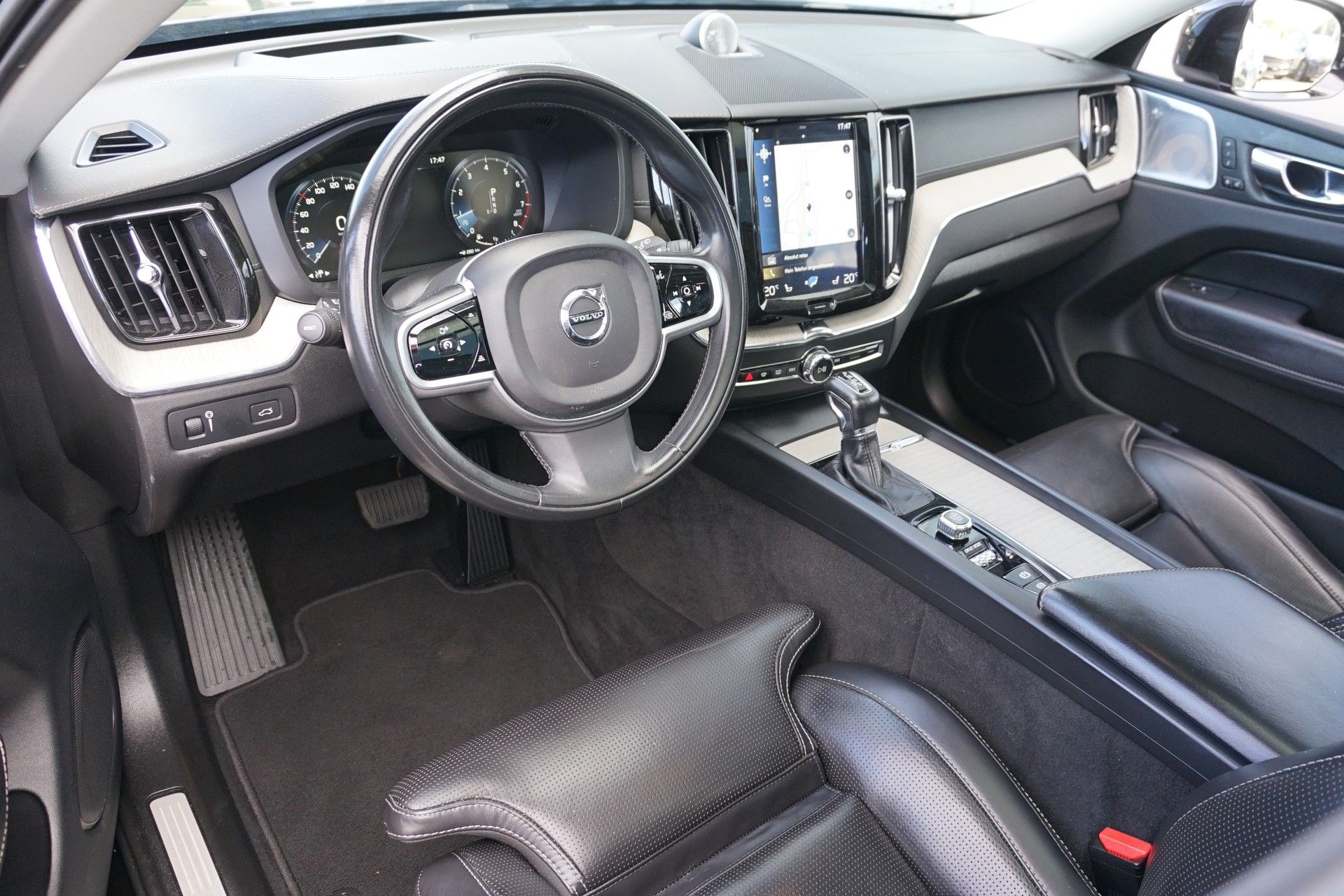 VOLVO XC60 2,0 T6 AWD Inscription 310PS Neupreis Fr. 97`500.--!!-image-14